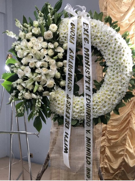 Sympathy Funeral Flower Wreath