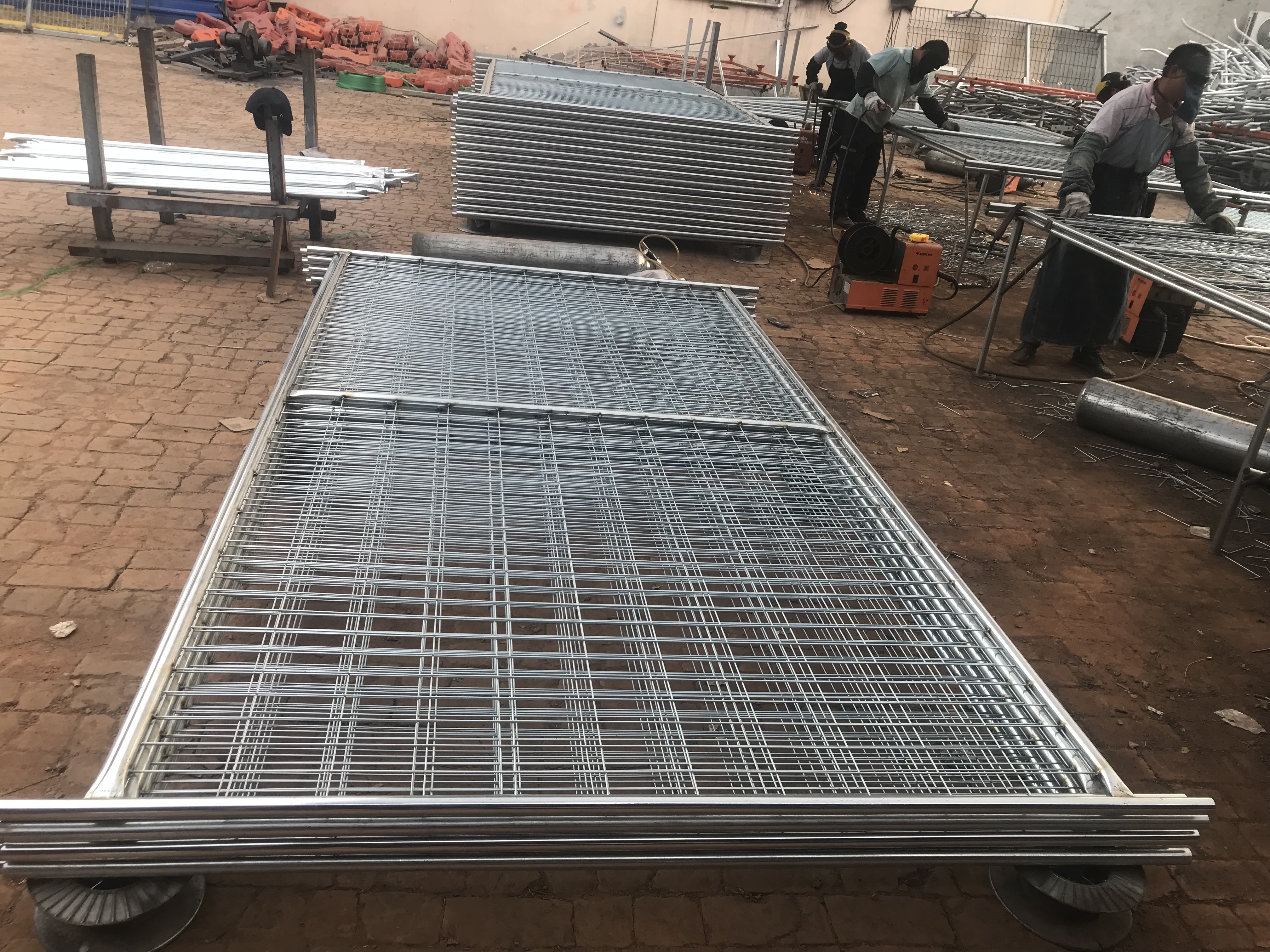 2.1m × 3.3m temporary fence panels