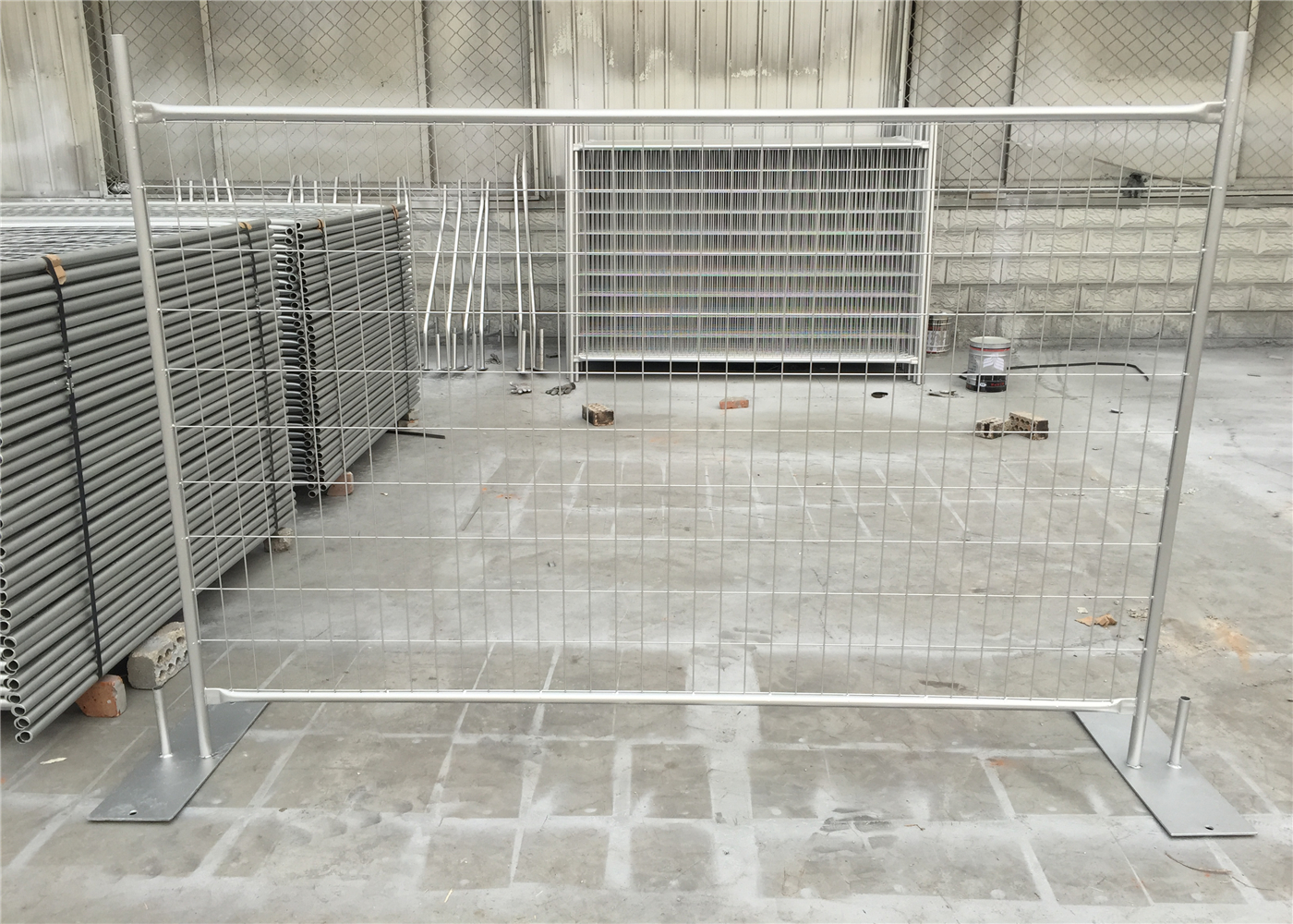 OD32X2.00MM temporary fence panels 