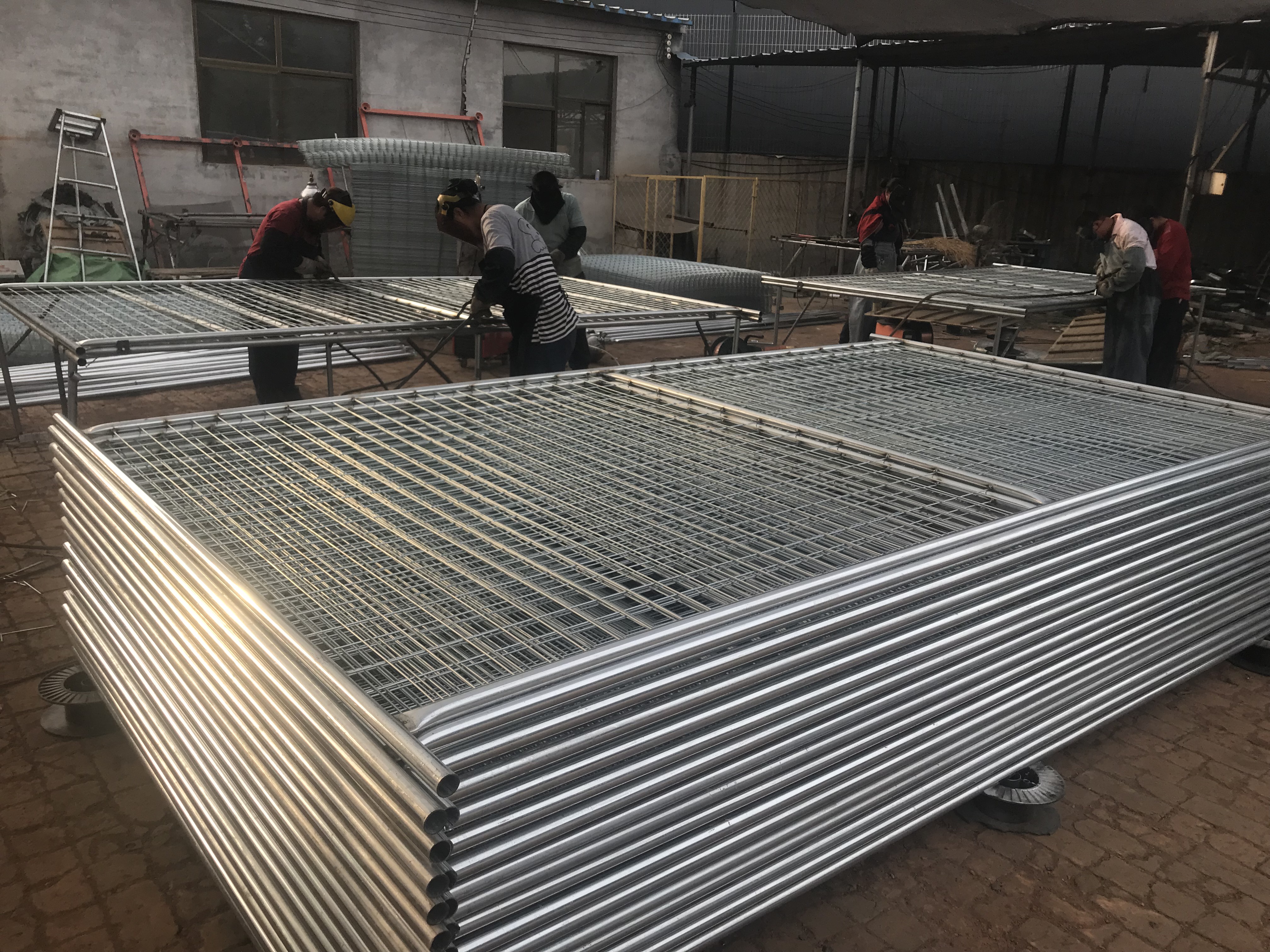 2.1m × 3.3m temporary fence panels