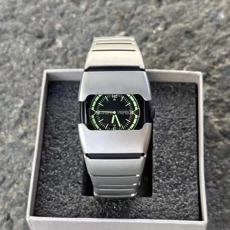 Luxury Quartz Watch