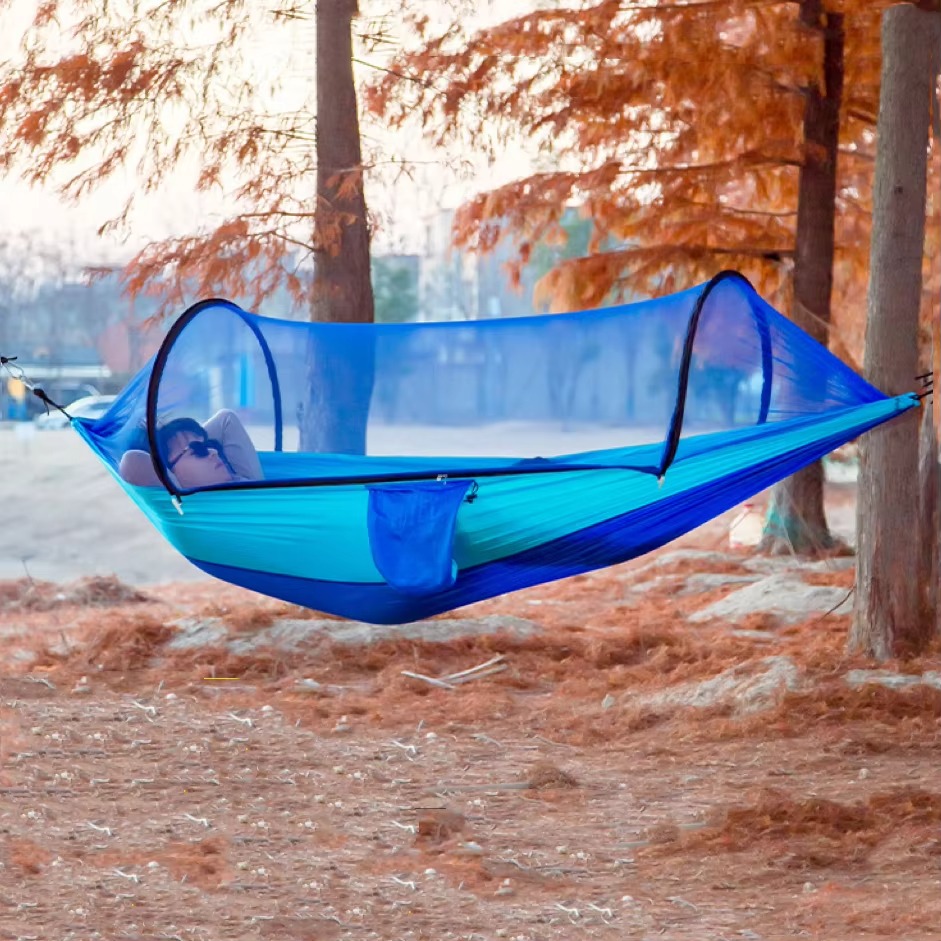 Hanging Hammock With Mosquito Net