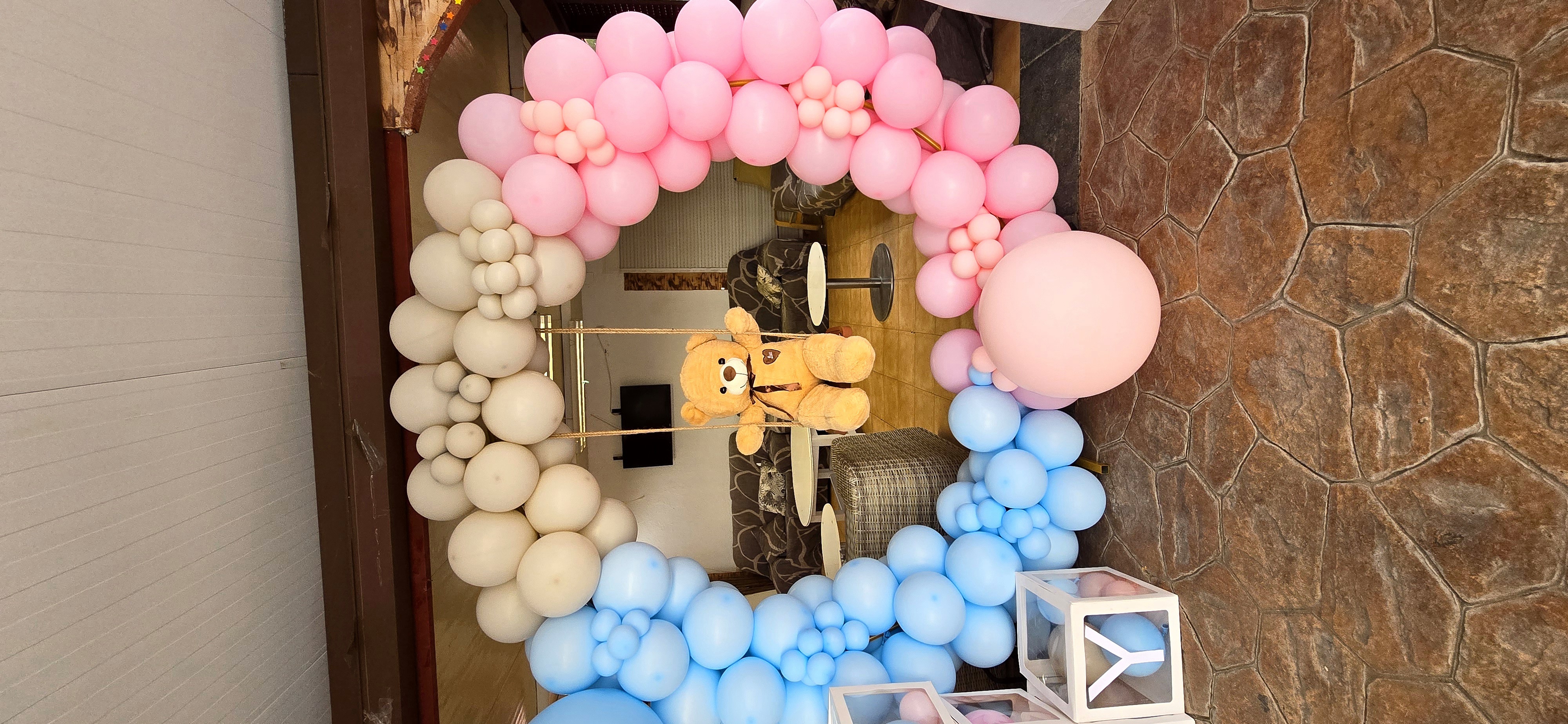 Set Oh Baby — Arcos pastel con ositos y neón