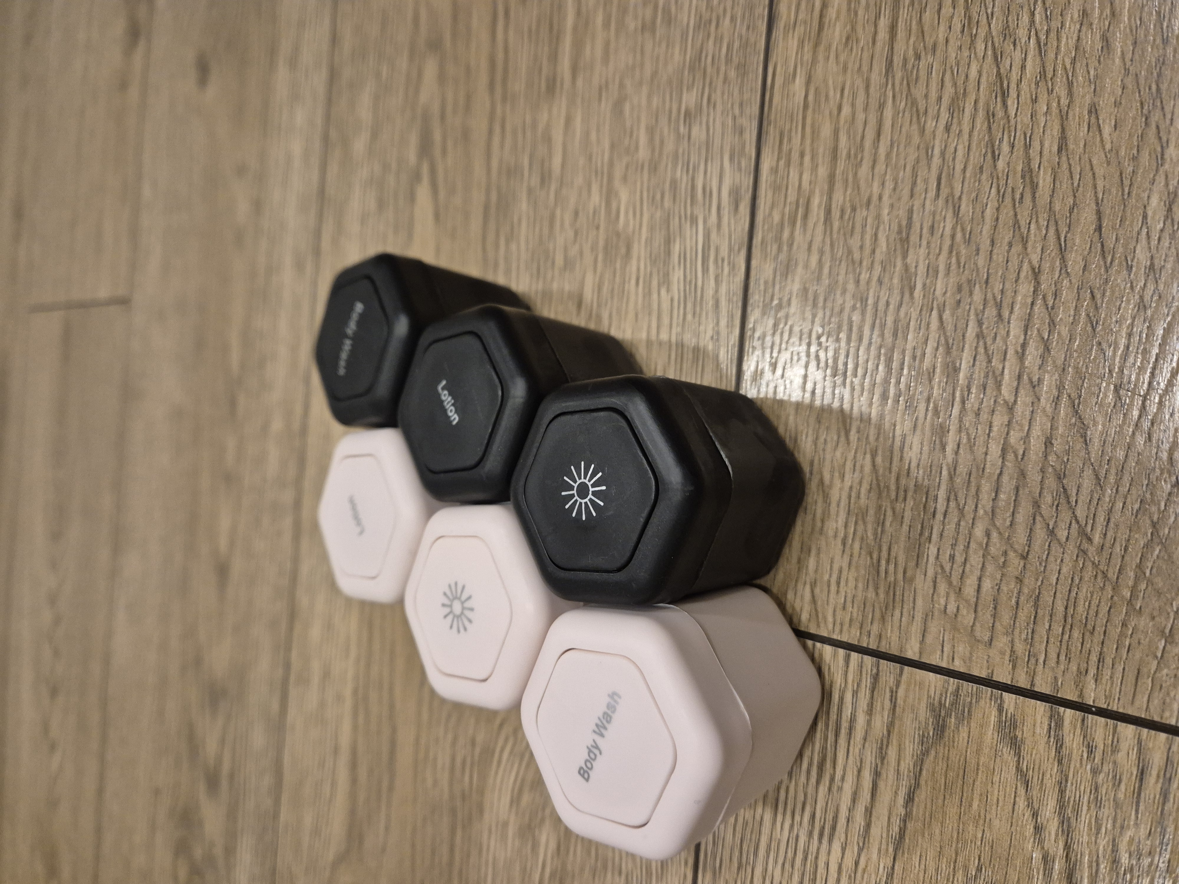 Magnetiniai indeliai kelionėms