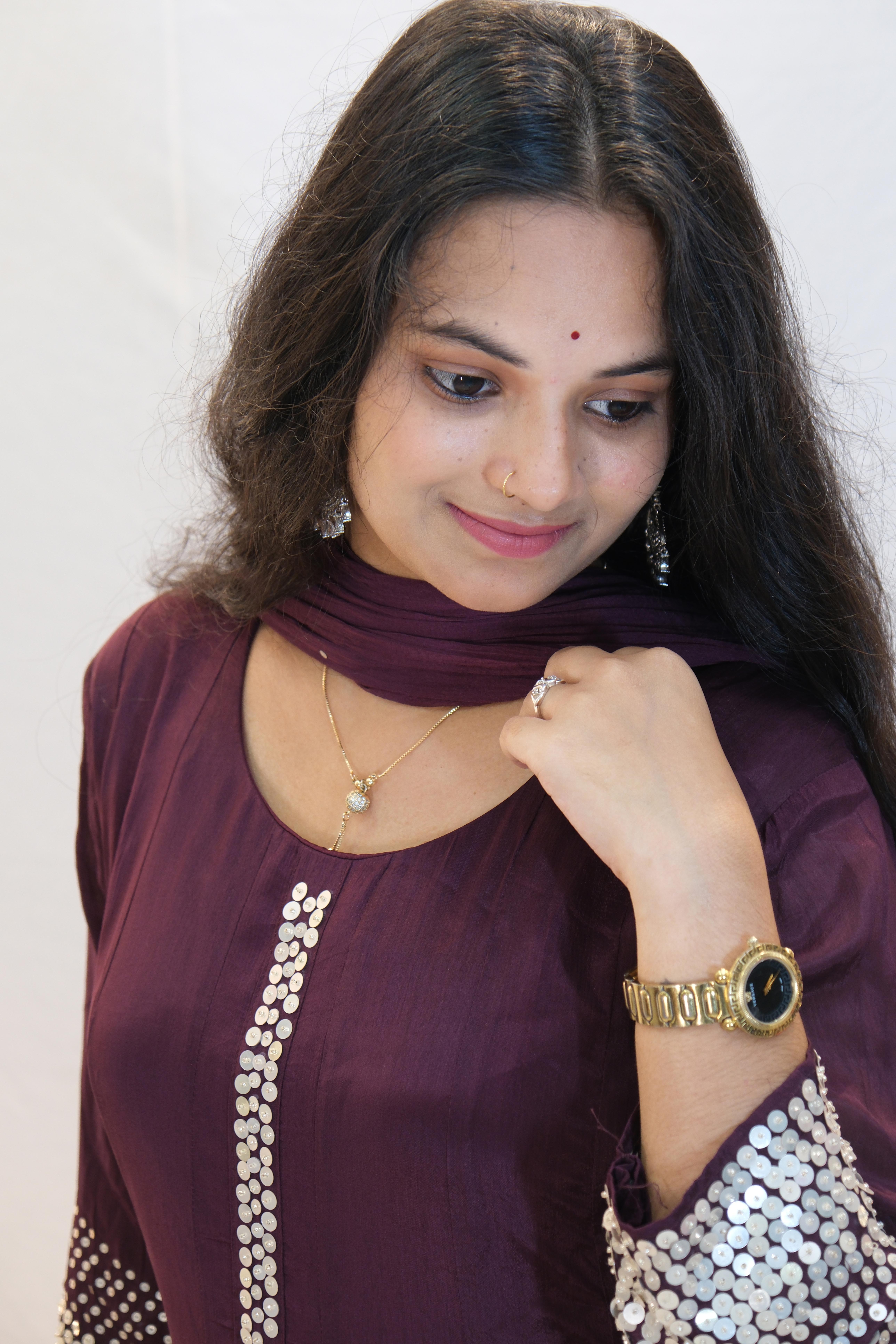 Viral Design In Wine shade