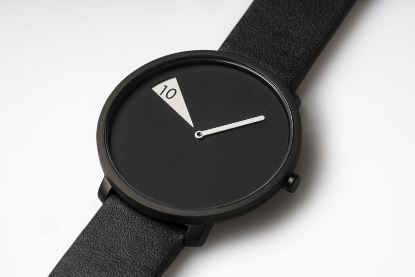 Minimalist Black Wristwatch