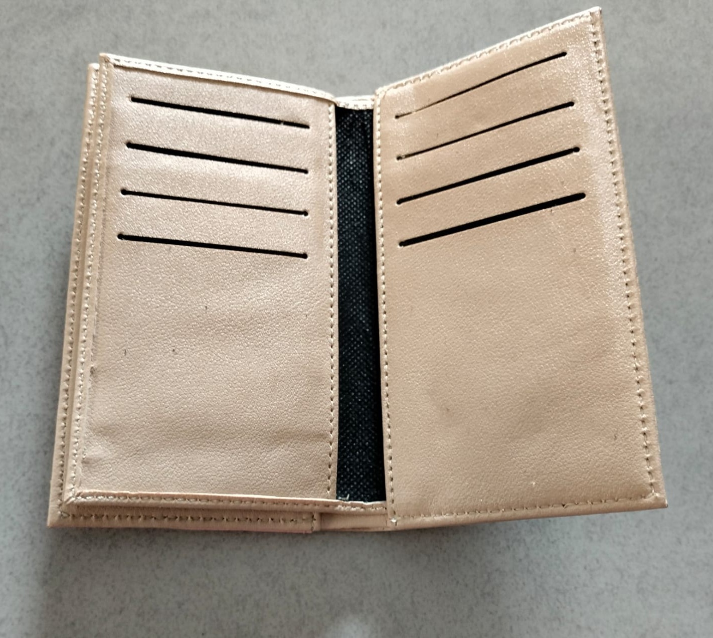 Dompet Kartu Minimalis