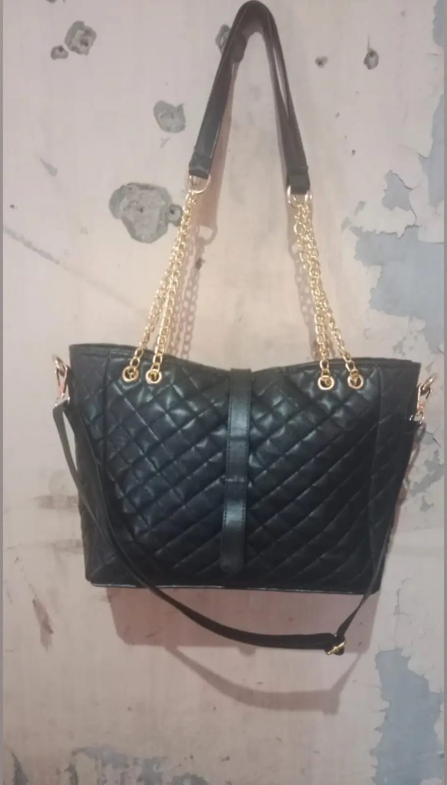 Tas Bahu Wanita Hitam Elegan