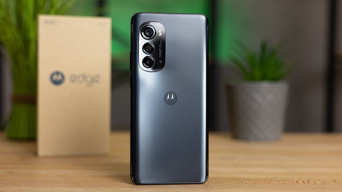 Motorola Edge (2022)