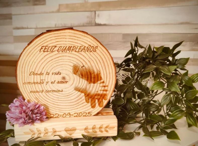 Tronco y soporte de Madera personalizado.