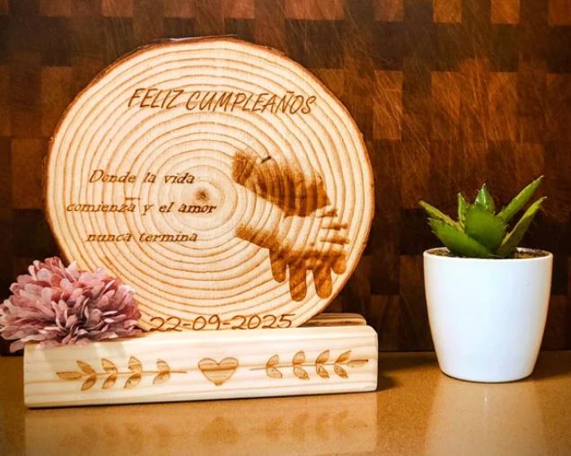 Tronco y soporte de Madera personalizado.