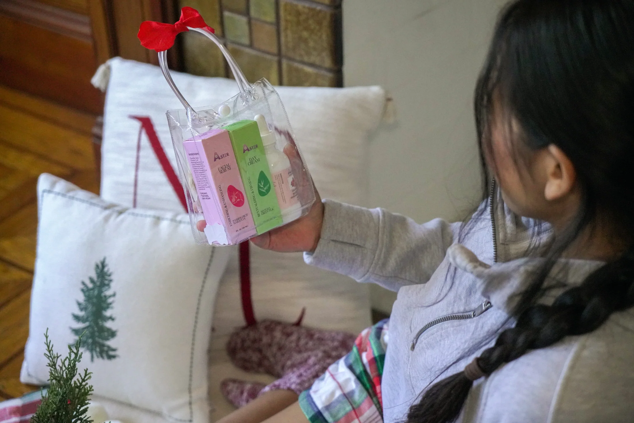 Aster Radiance Christmas Set 🎁✨ - $170 VALUE