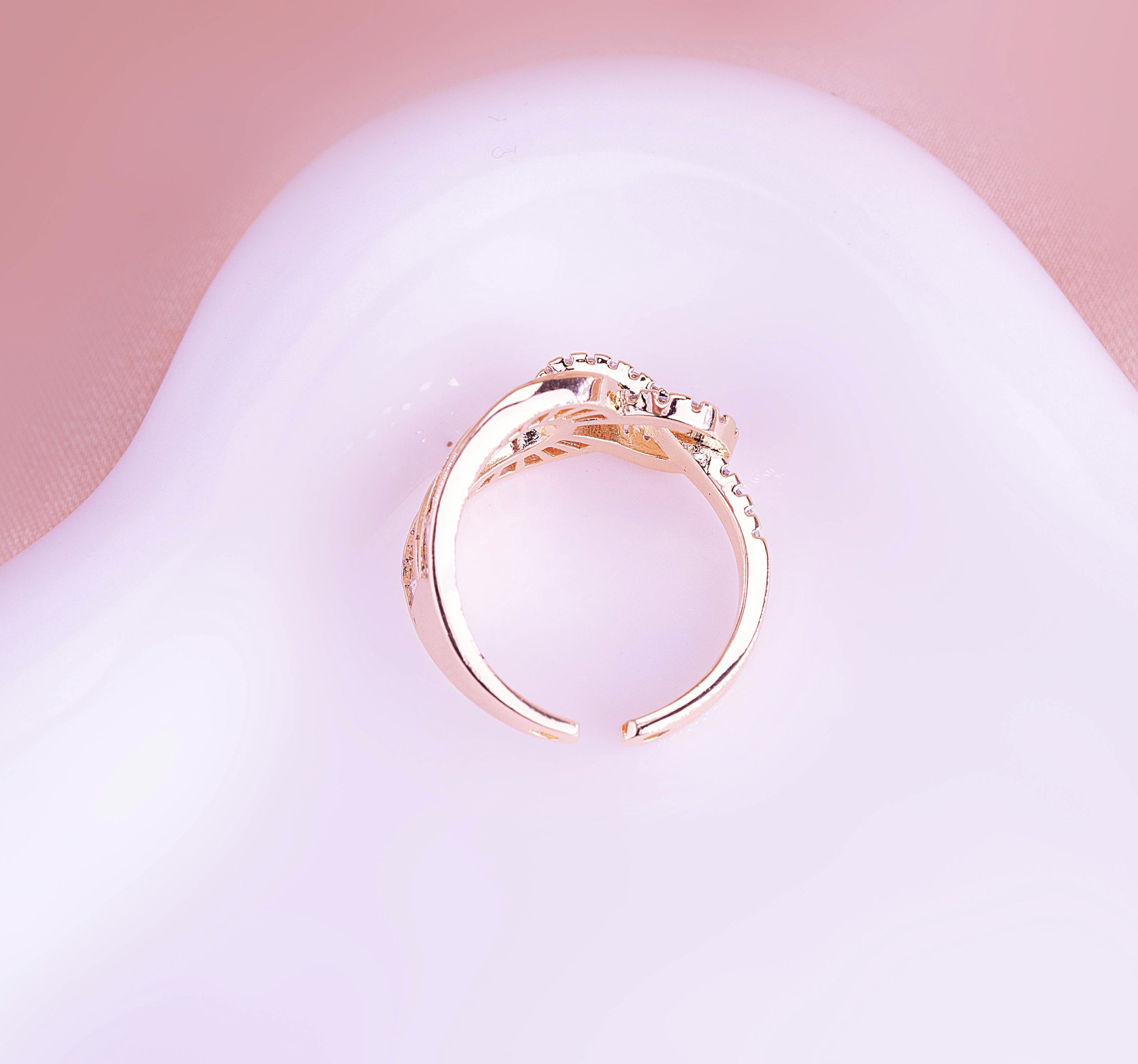 ANILLO VICTORIA DORADO