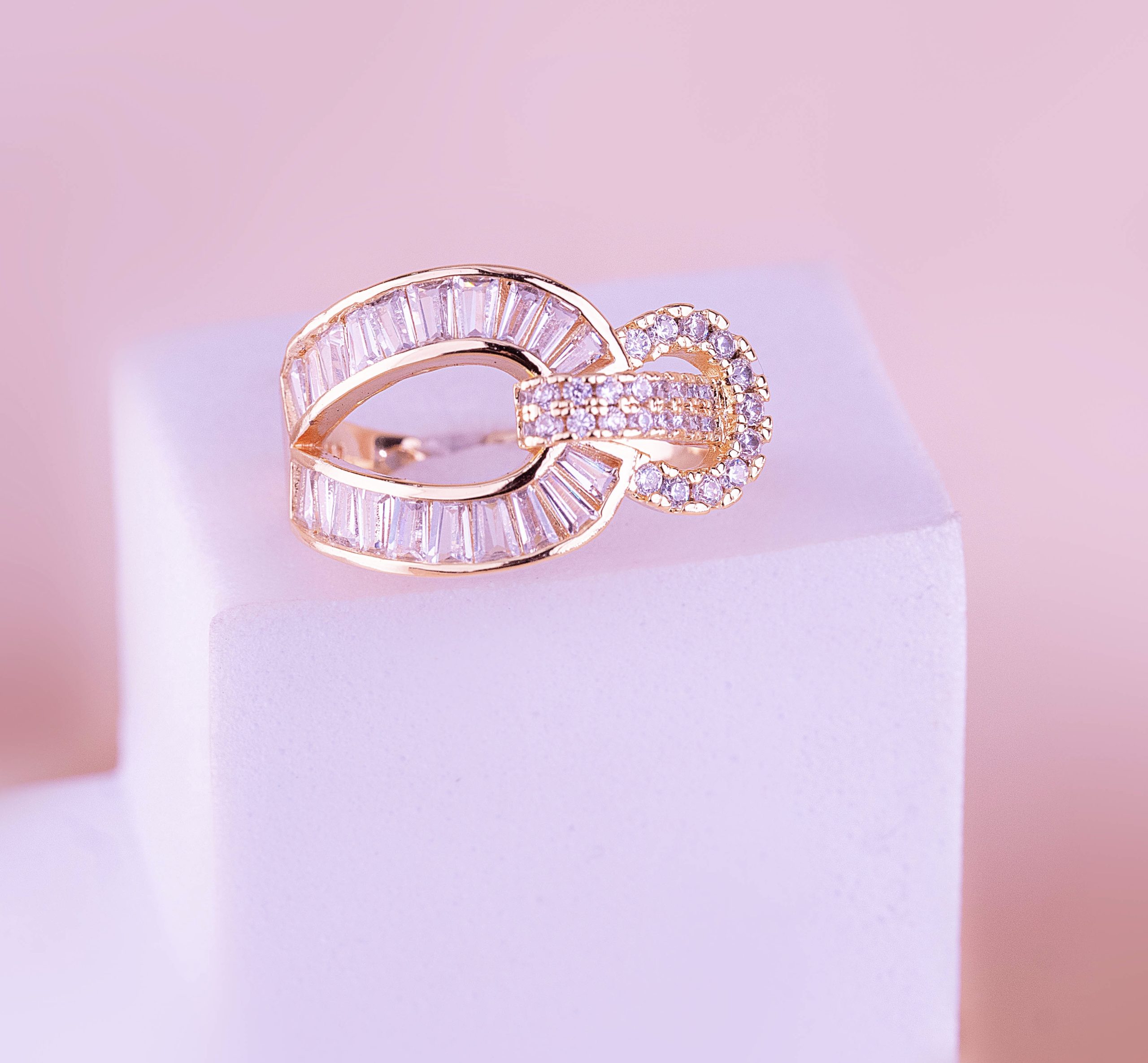 ANILLO VICTORIA DORADO  