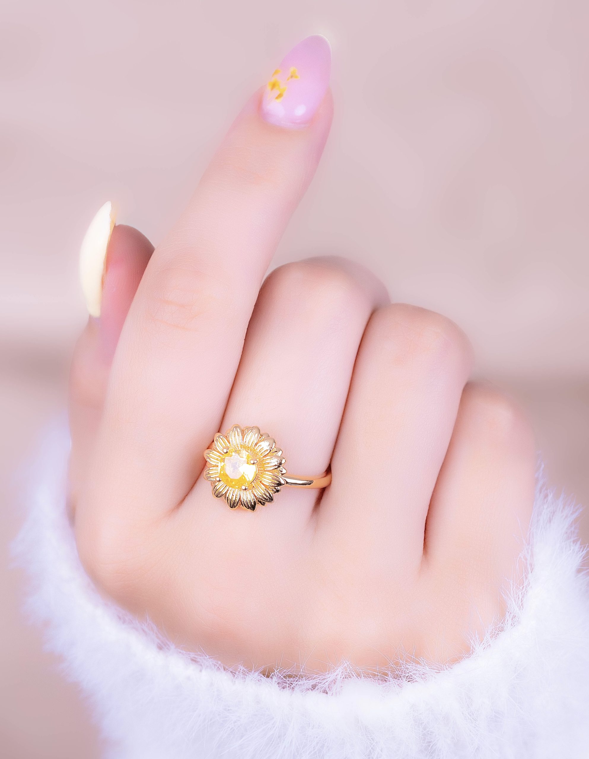 Anillo Girasol Radiante