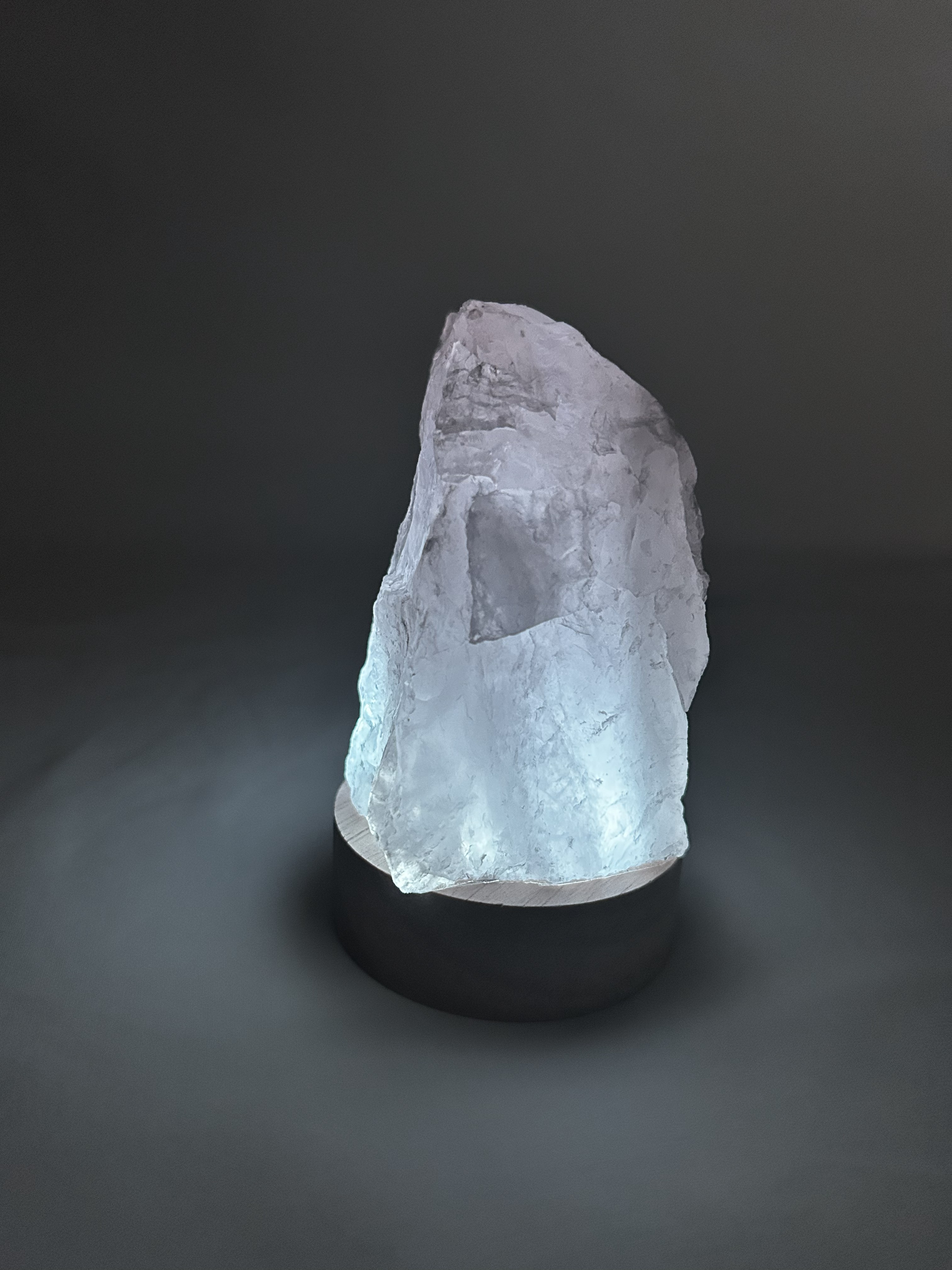 Luminária em Quartzo Rosa