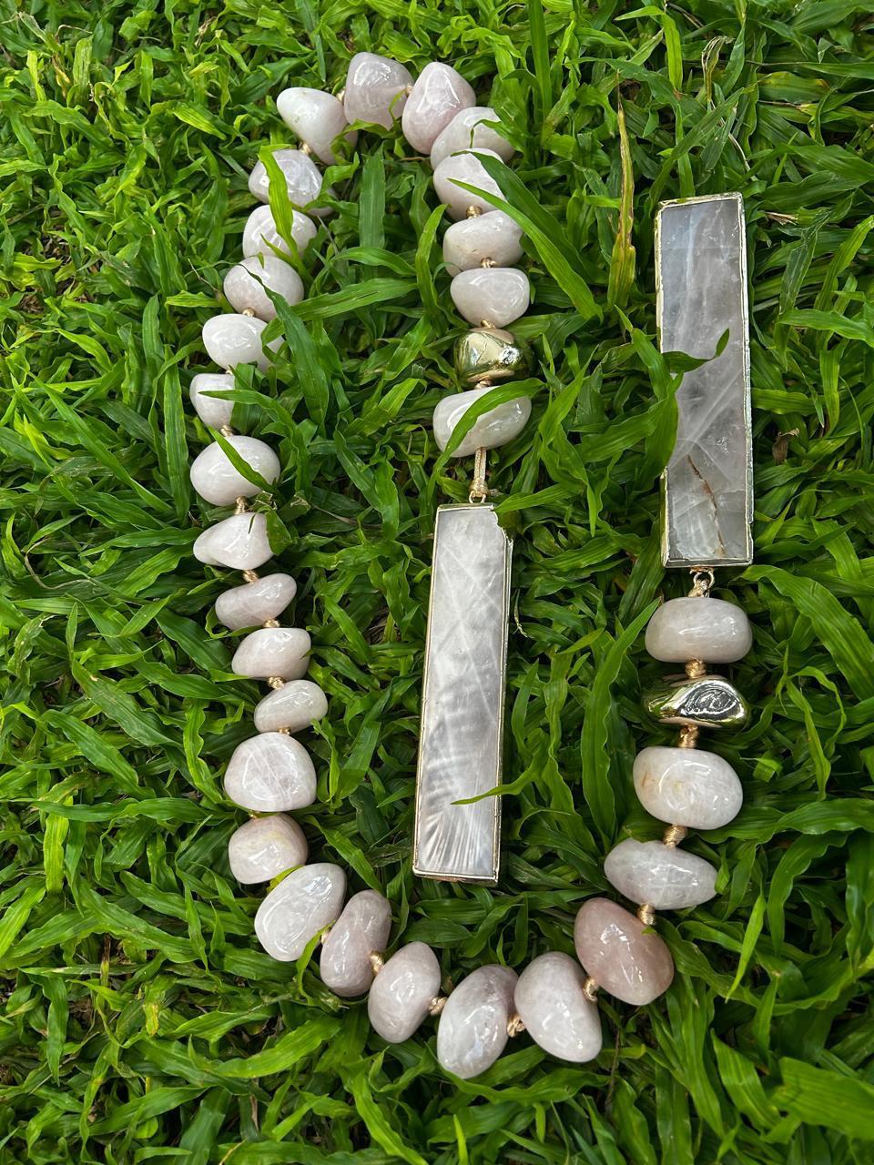 Colar de Mesa em Quartzo G