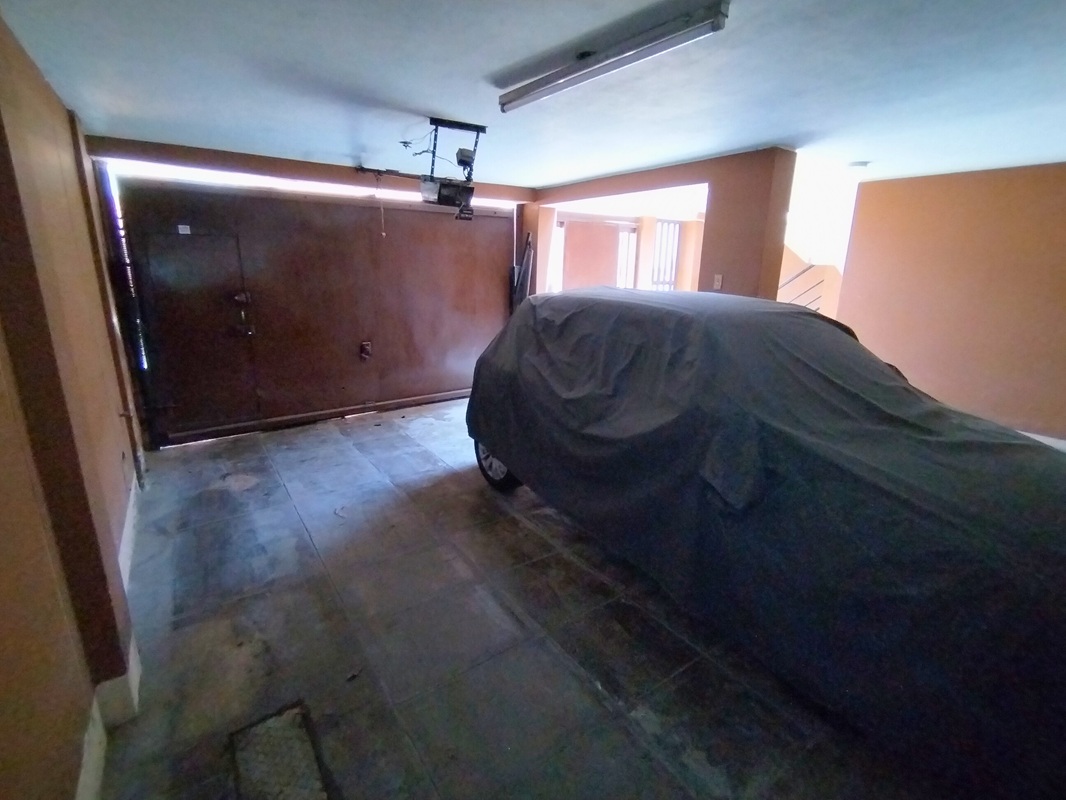 Santa Catalina - Departamento DUPLEX Primer Piso de 3 Dorm + 2 Cocheras