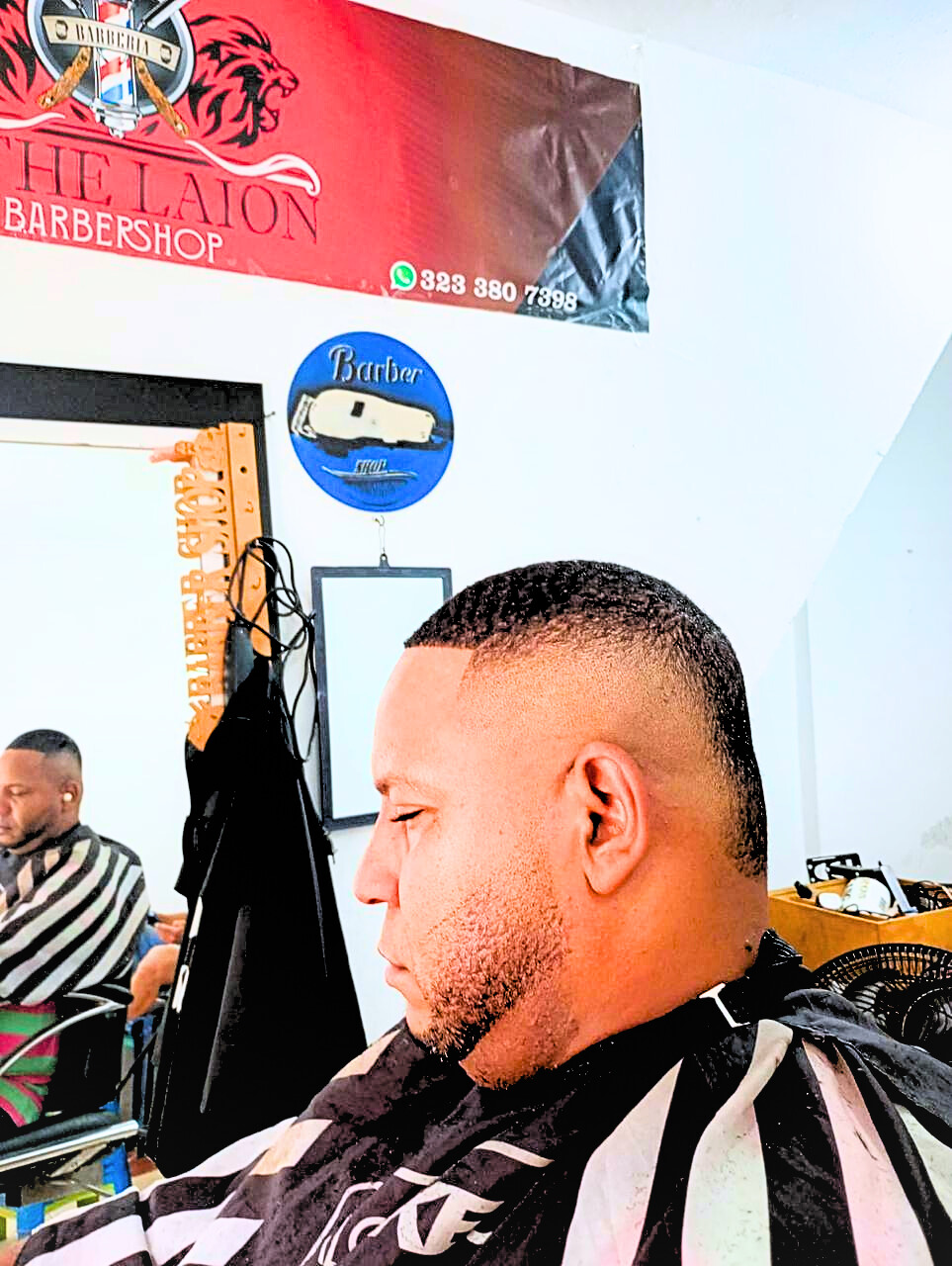 ¡Servicio a domicilio! Todo tipo de cortes y estilos de cabello.VISITA PREVIA