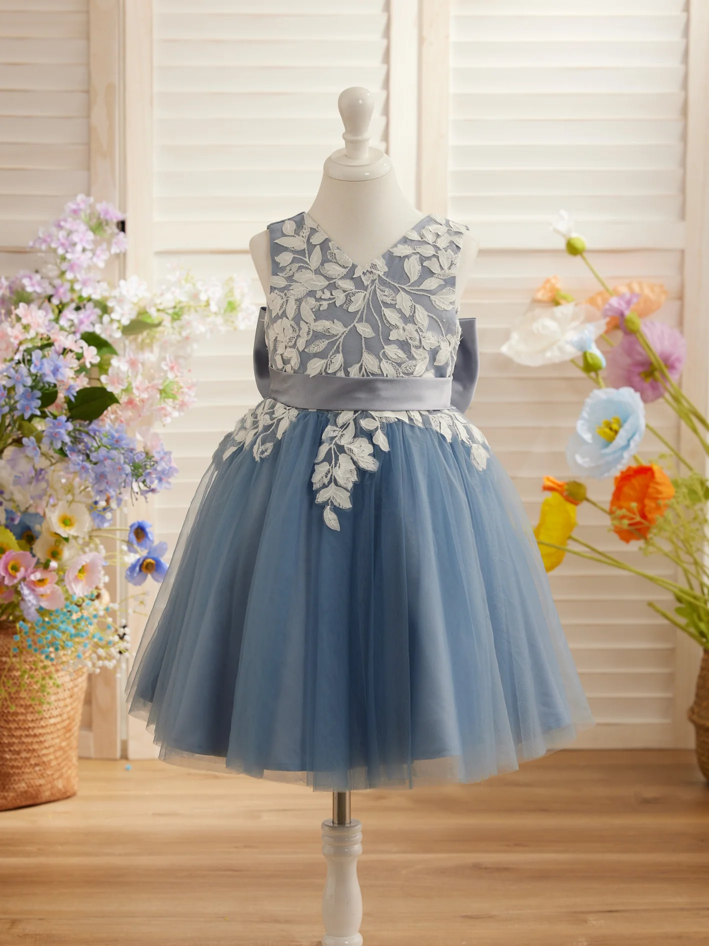 Blue Floral Sleeveless Tulle Dress