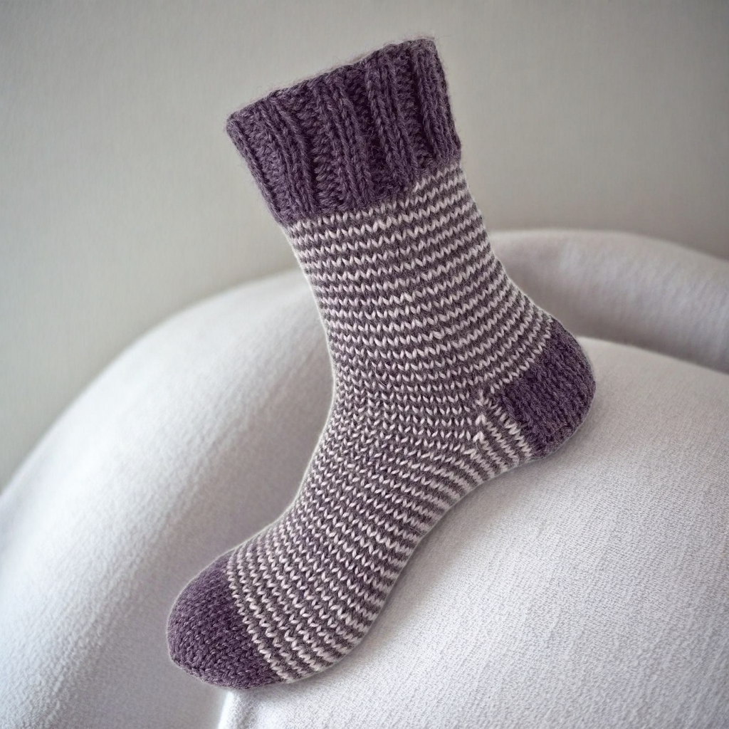 Hand Knit Women Wool Socks Lavender – White