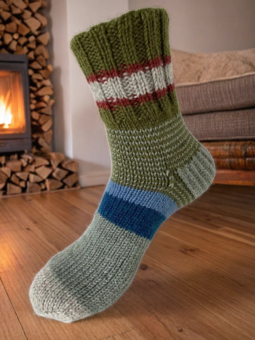 Hand Knit Women Wool Socks Multicolor