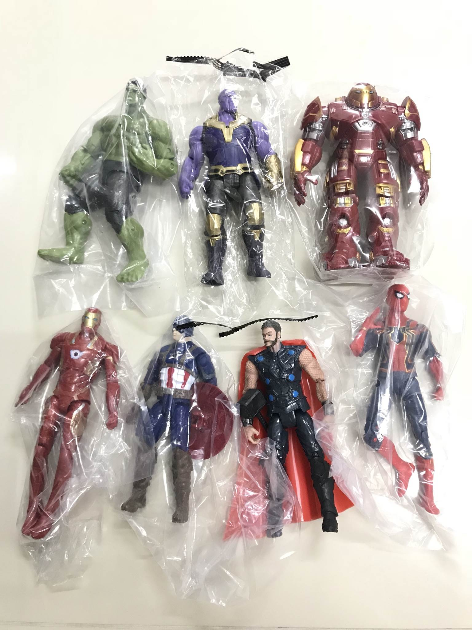 Set1 Infinity wars มี 7 ตัวมีไฟ
