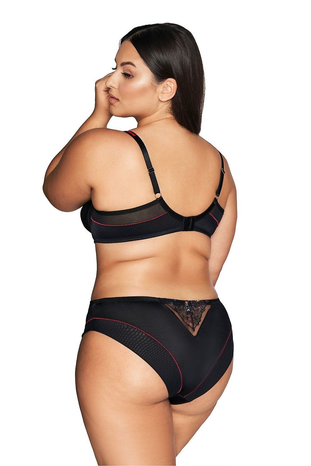 Plus Size Black Lace Lingerie Set