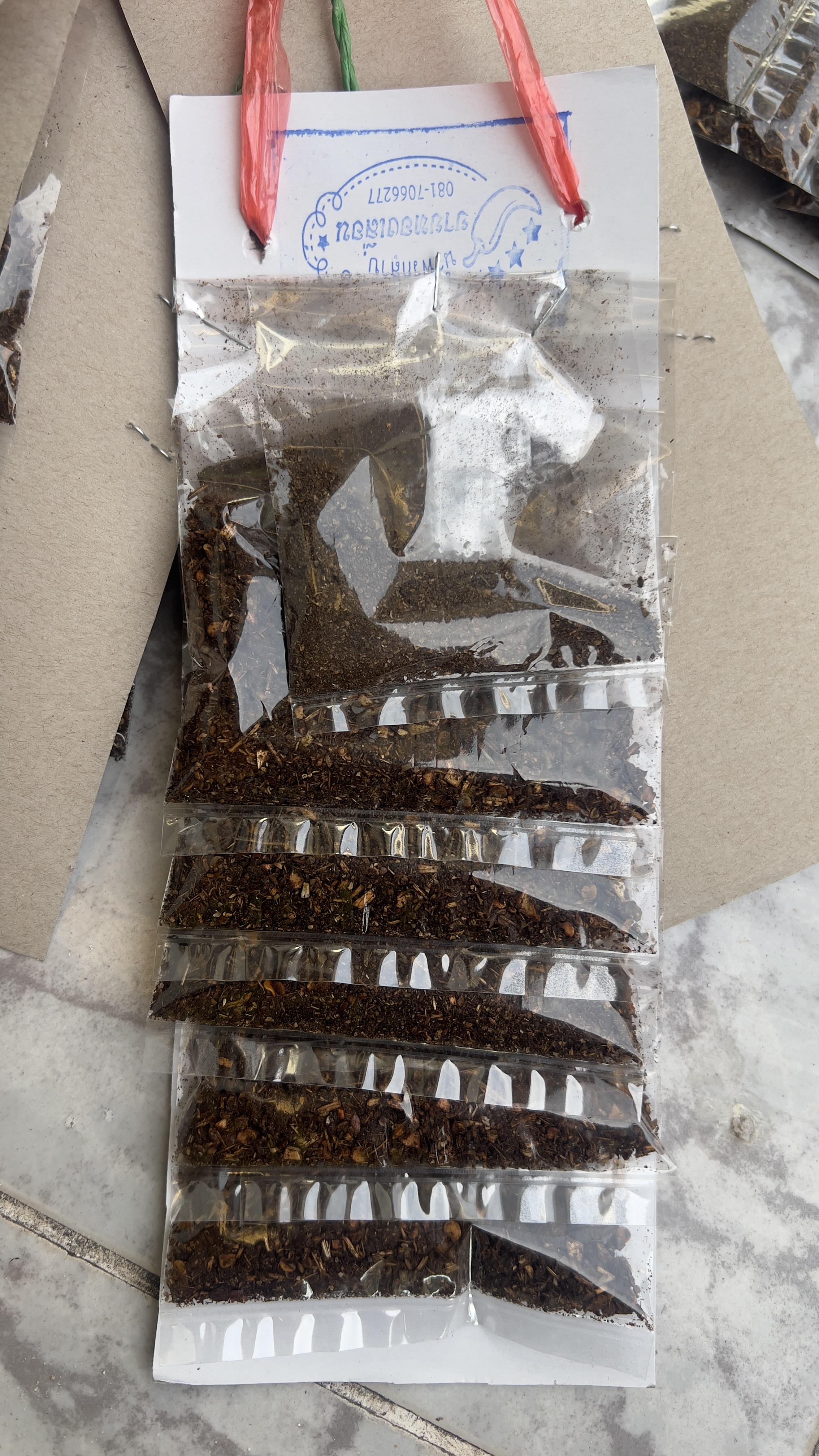 แผงพริกลาบเหนือ พริกแม่เลื่อน – ลาบหอมถึงใจในแผงเดียว