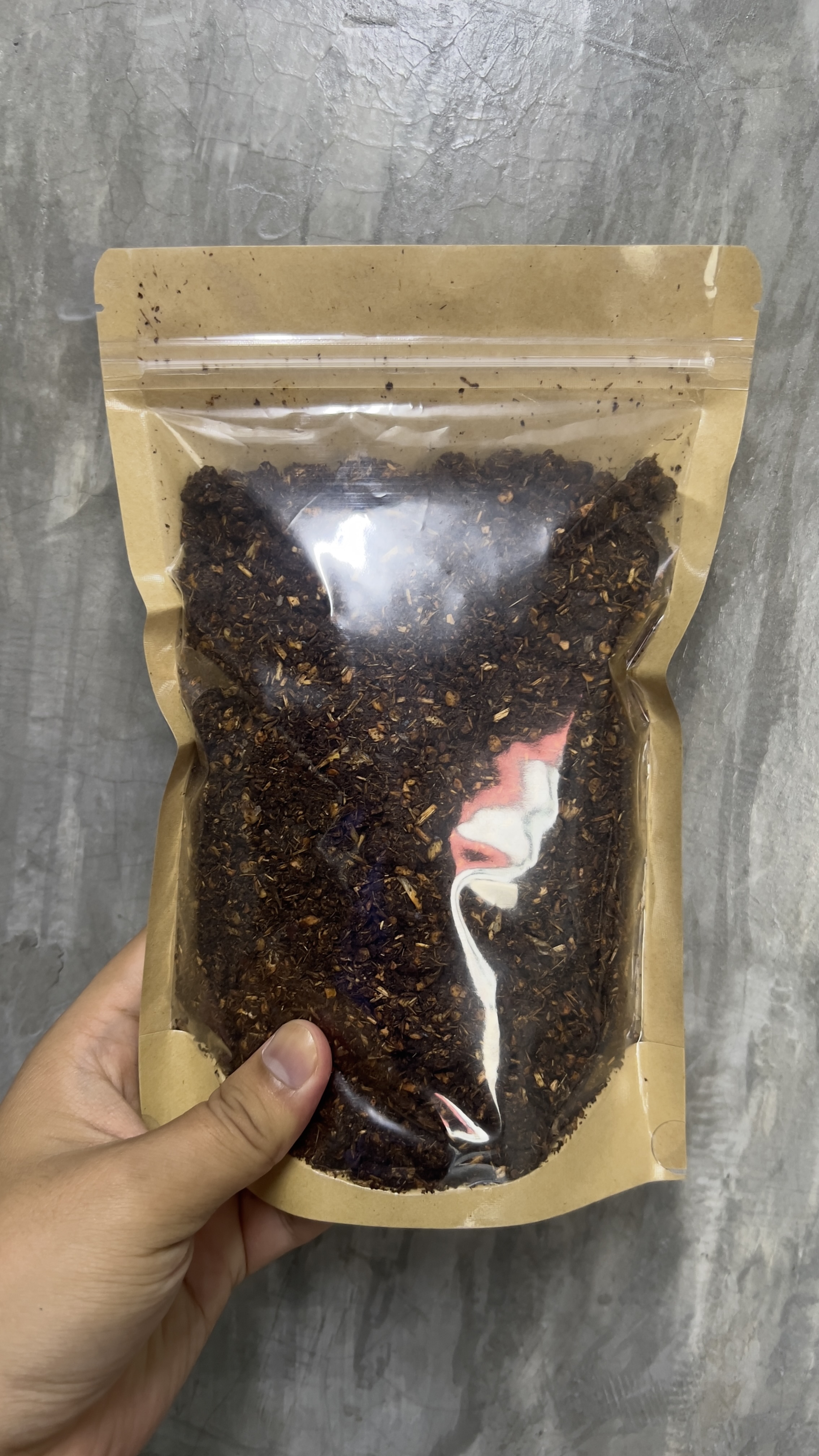 พริกลาบเหนือแม่เลื่อน สูตรต้นตำรับเหนือแท้ – ซองซิปล็อก 1.5 กก.