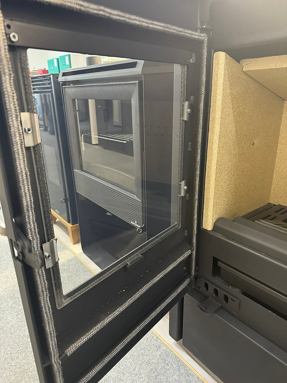 Hibridinė krosnelė Bronpi Hybrid (malkos / granulės) 10 / 11 kW