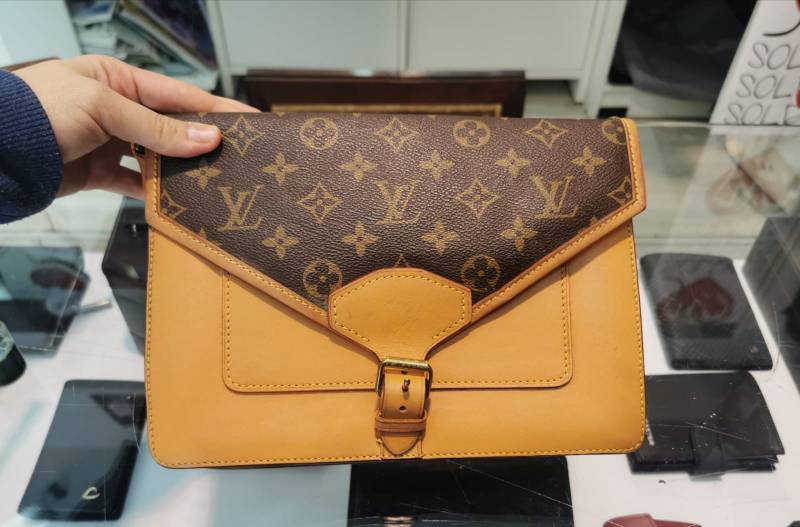 Restauration complète de sac de luxe