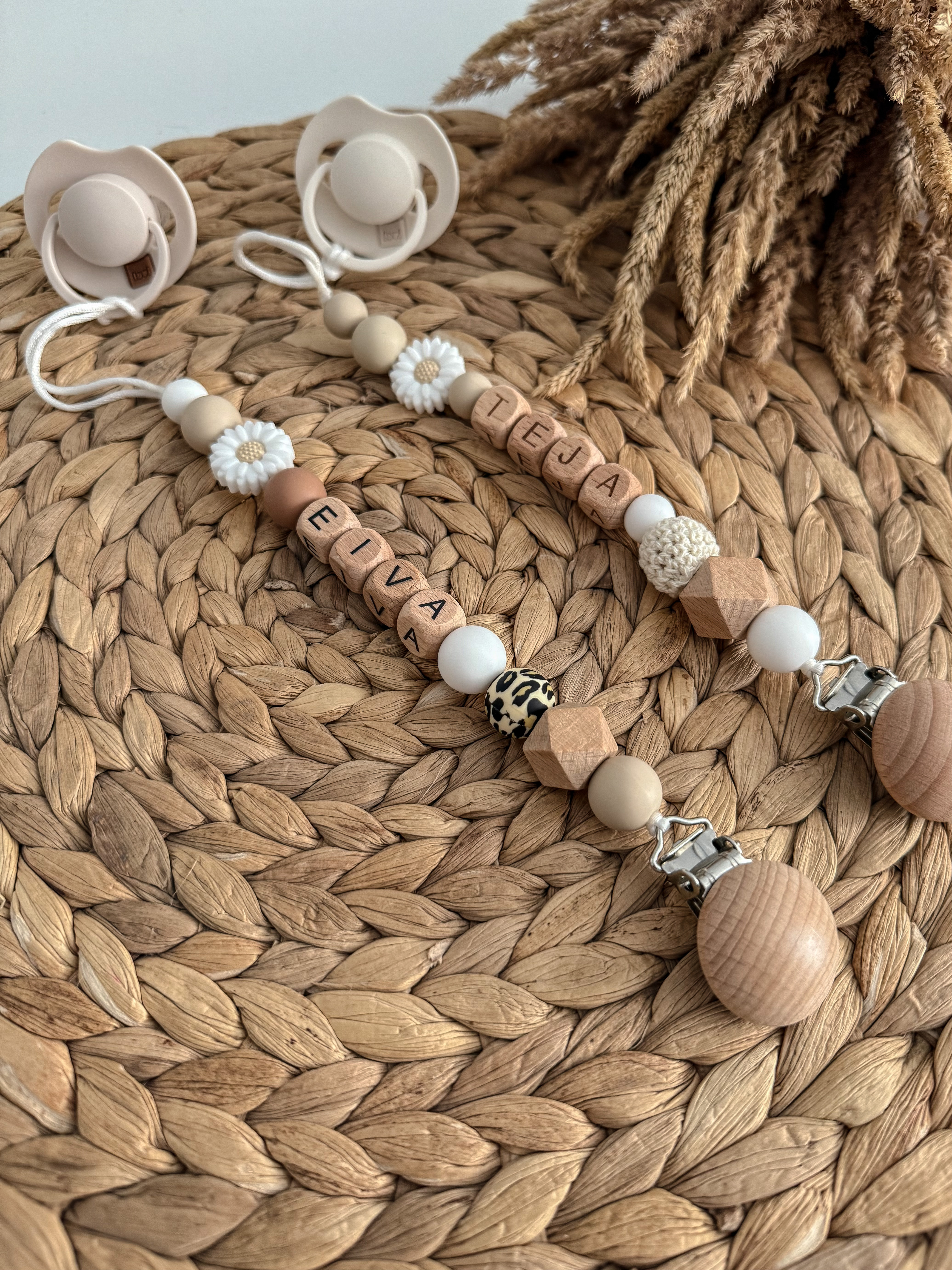 Čiulptuko laikiklis su vardu