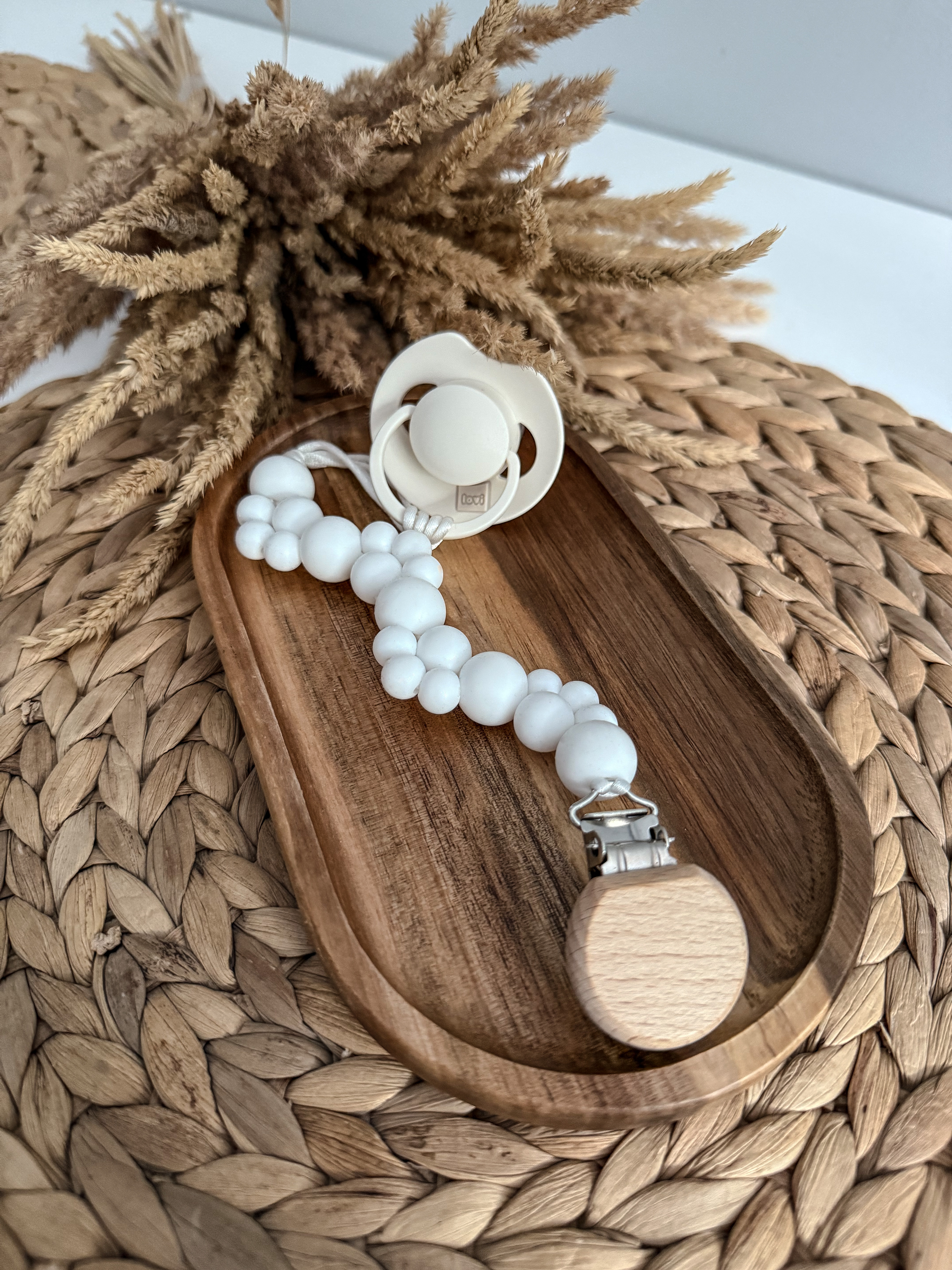 Čiulptuko laikiklis pynė