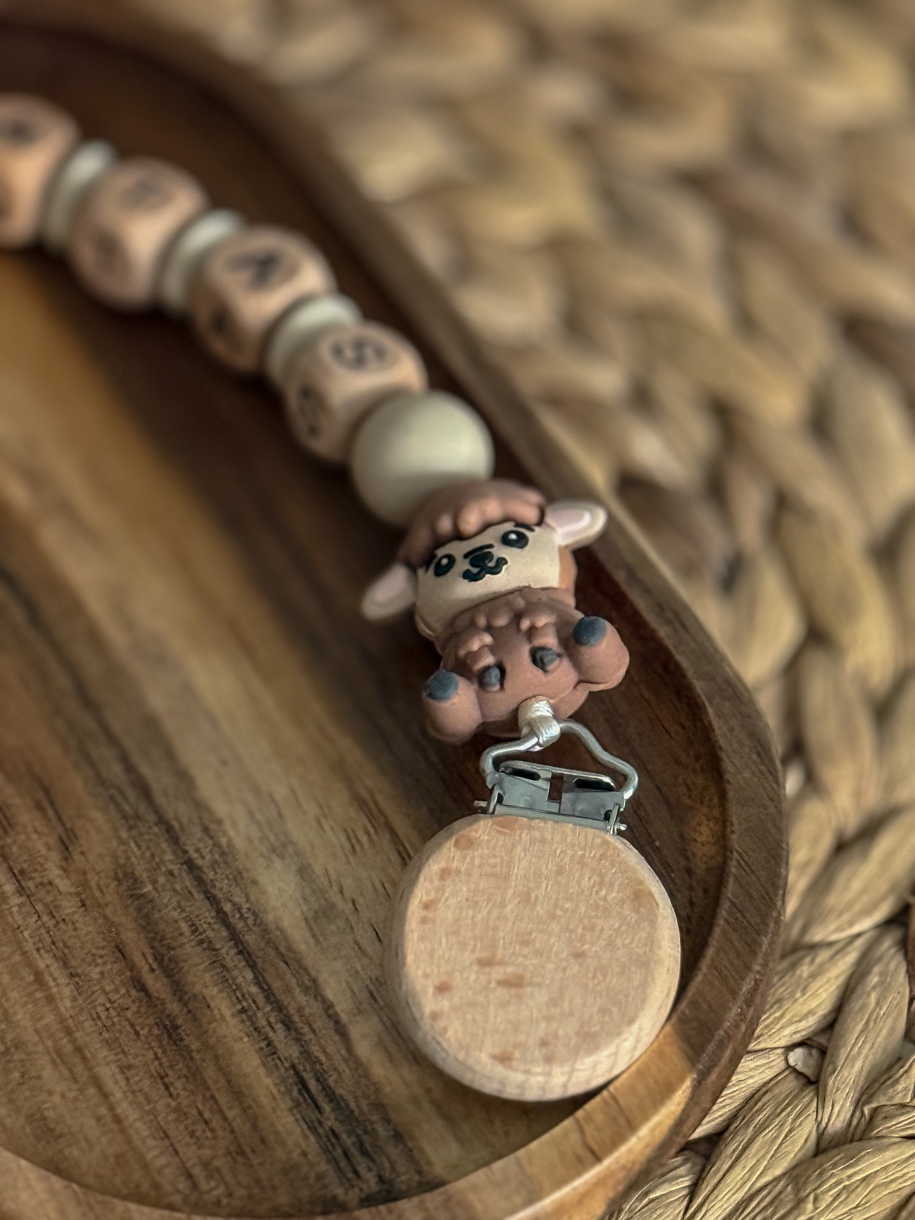 Čiulptuko laikiklis su vardu