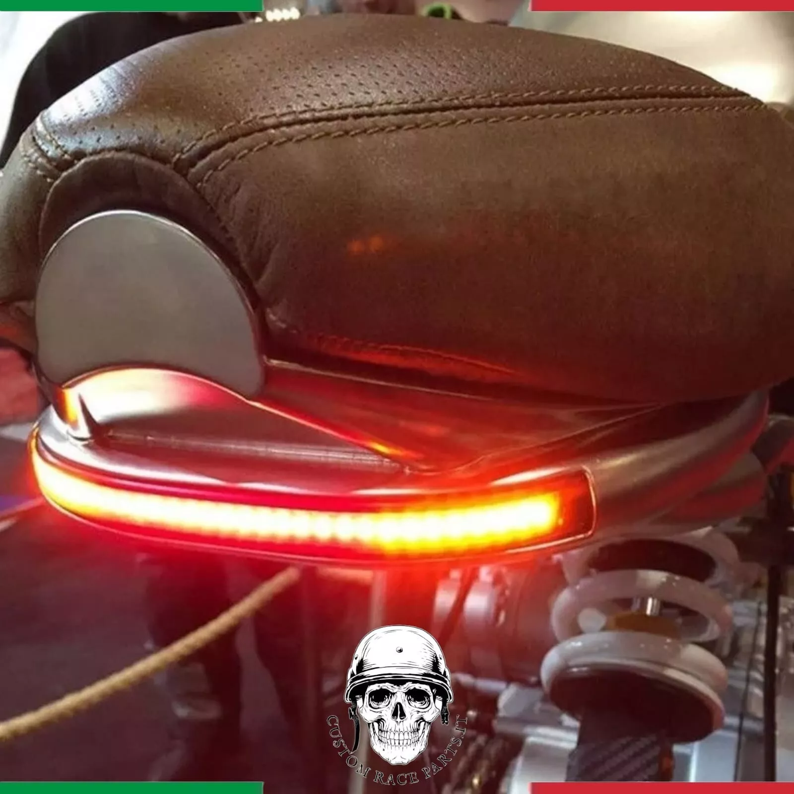 FARO POST. STOP 48 LED STRISCIA FRECCE INTEGRATE MOTO CAFE RACER CUSTOM