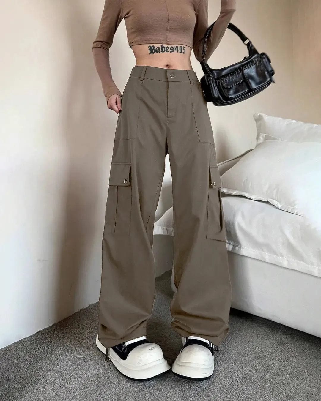 Women's Wide-Leg Cargo Pants