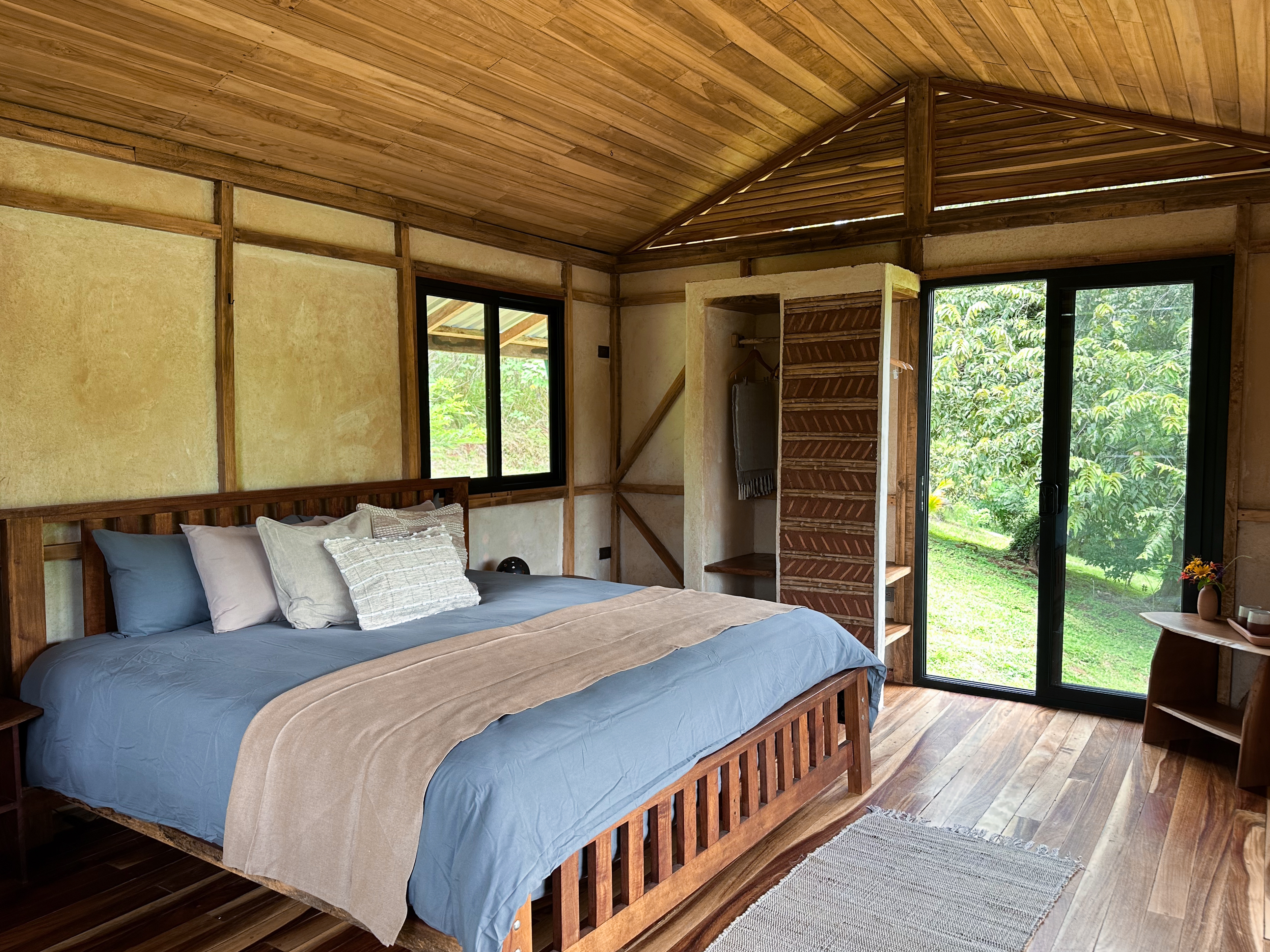 1-Person Private Ocean View Casita