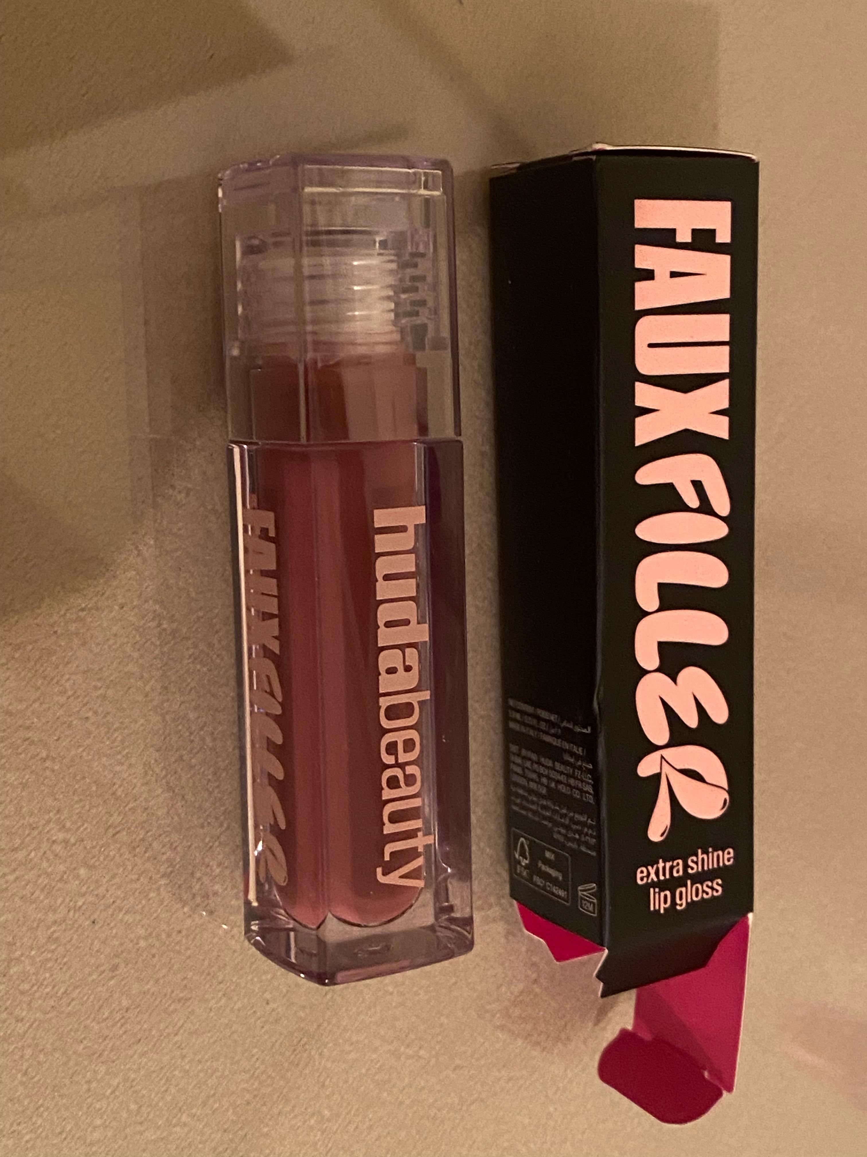Huda Beauty Faux Filler Extra Shine Lip Gloss