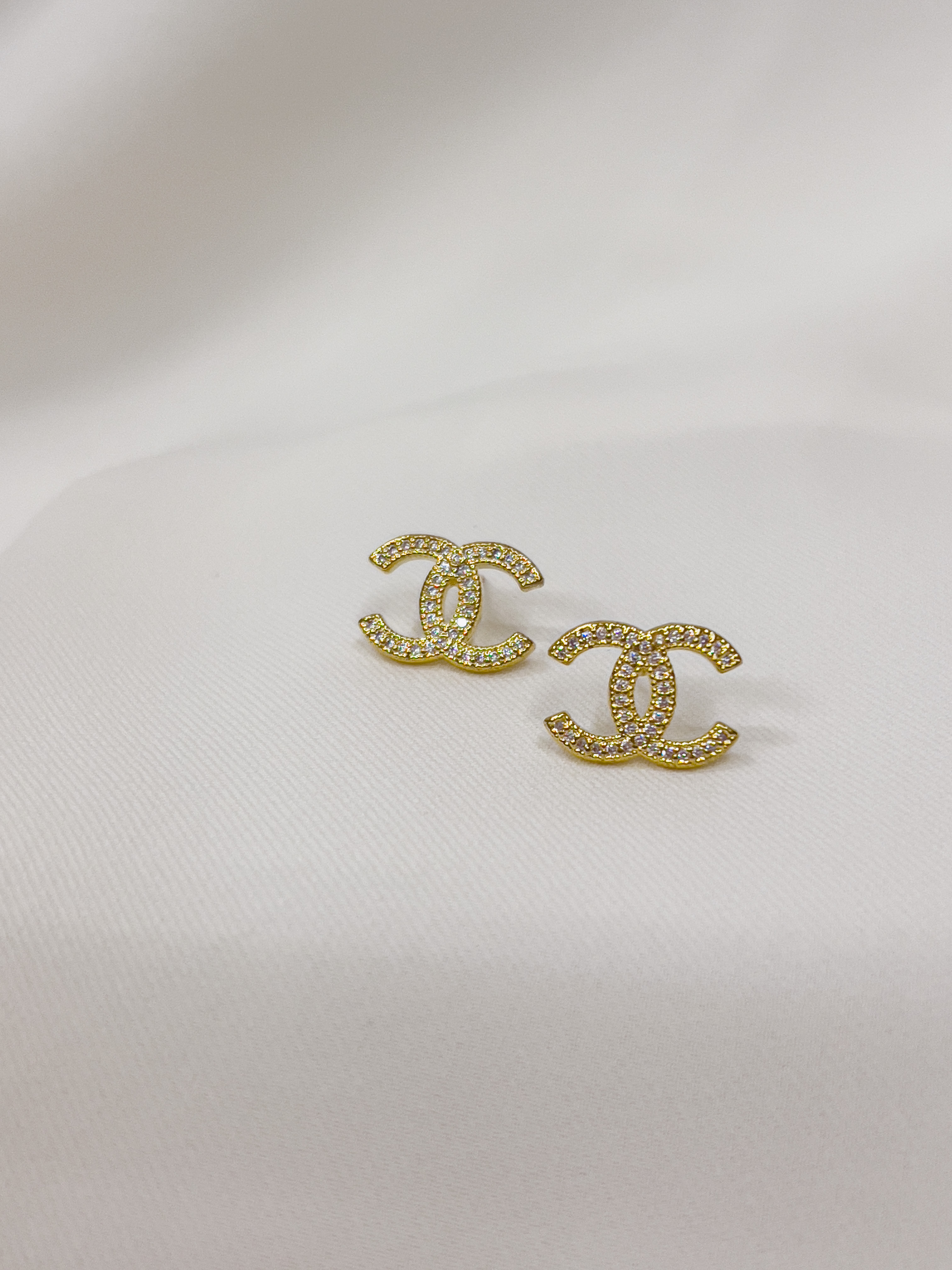 طقم CHANEL