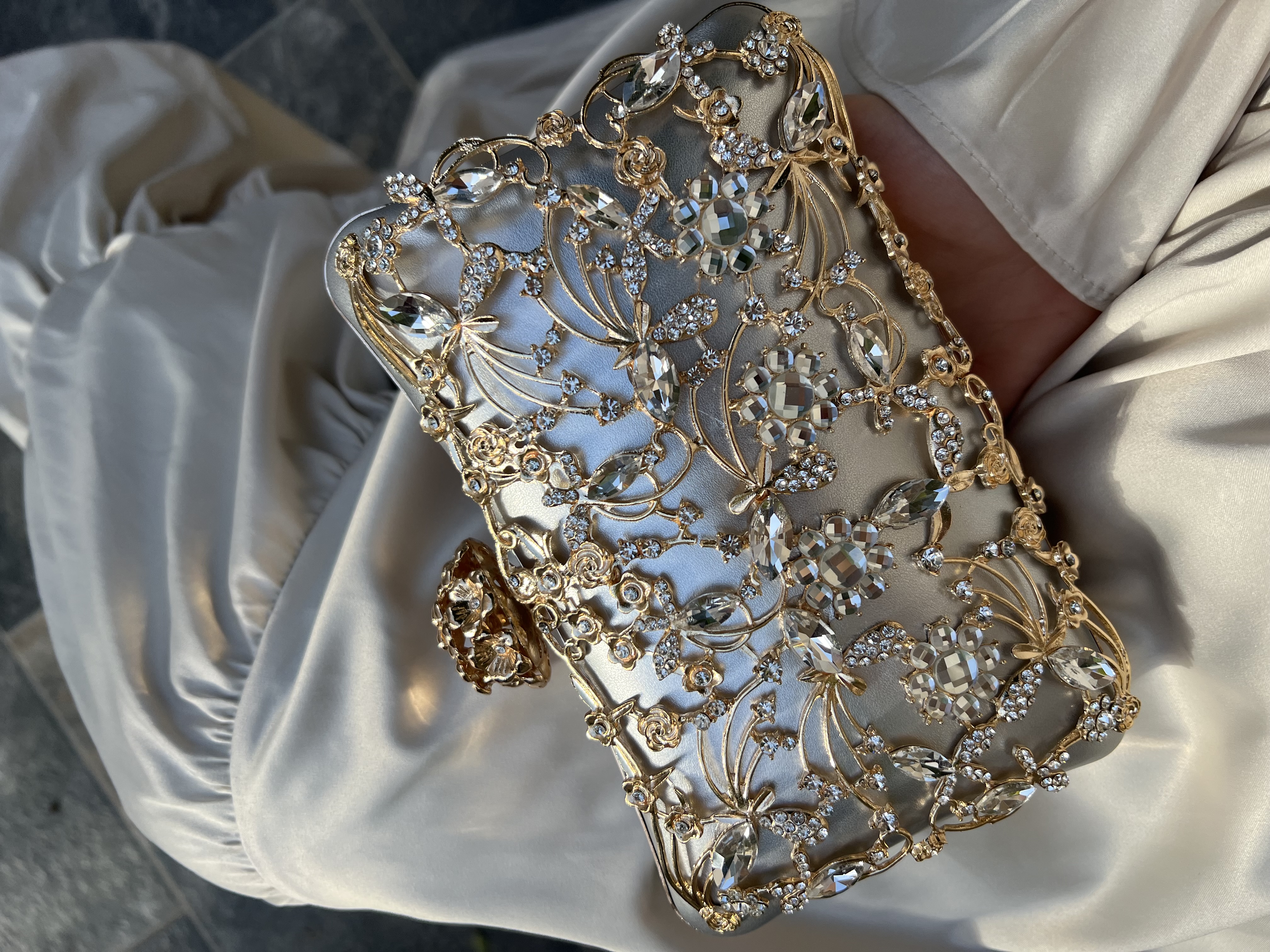 شنتة مناسبات ميكس فضي ودهبي