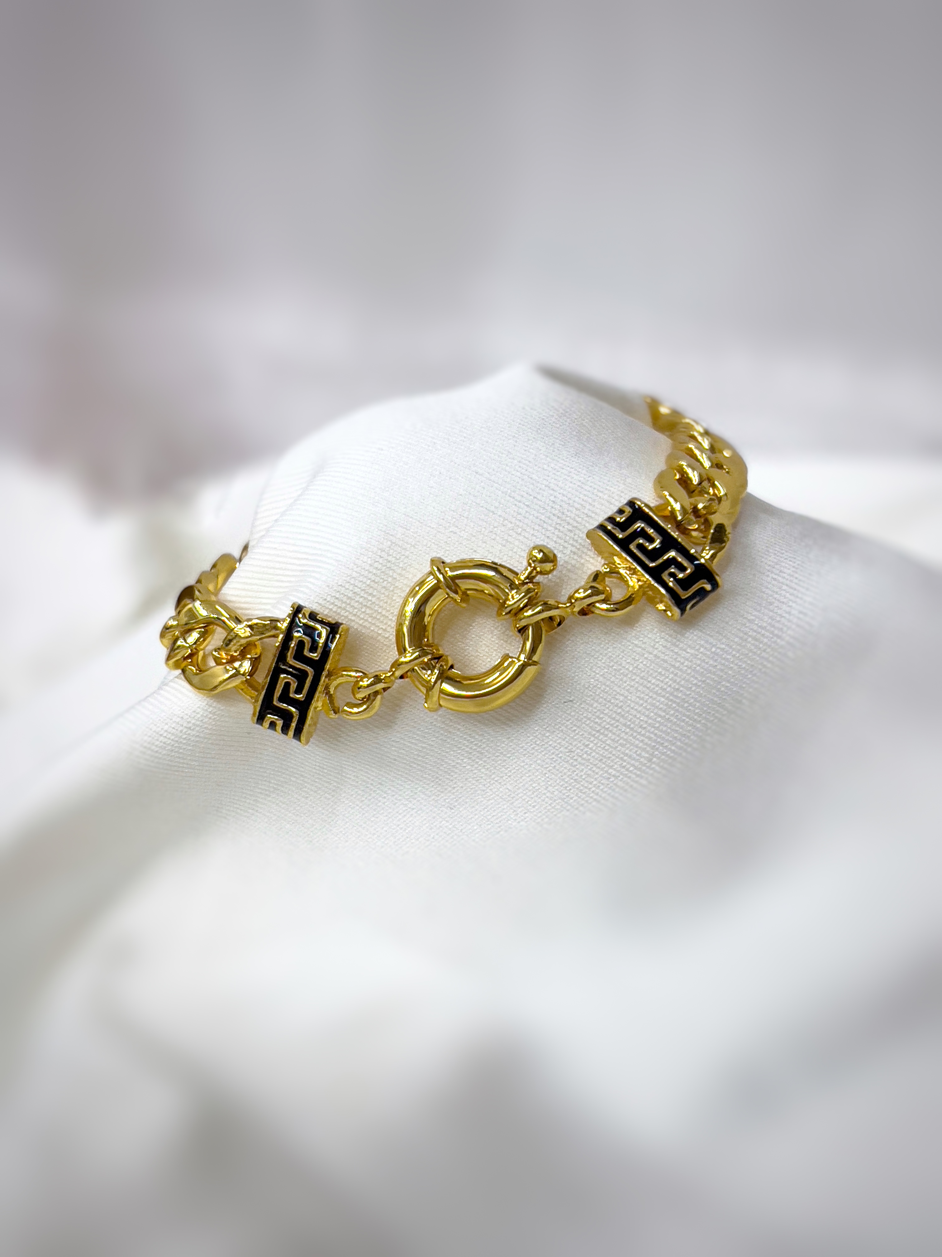 اسوارة فيرزاتشي 