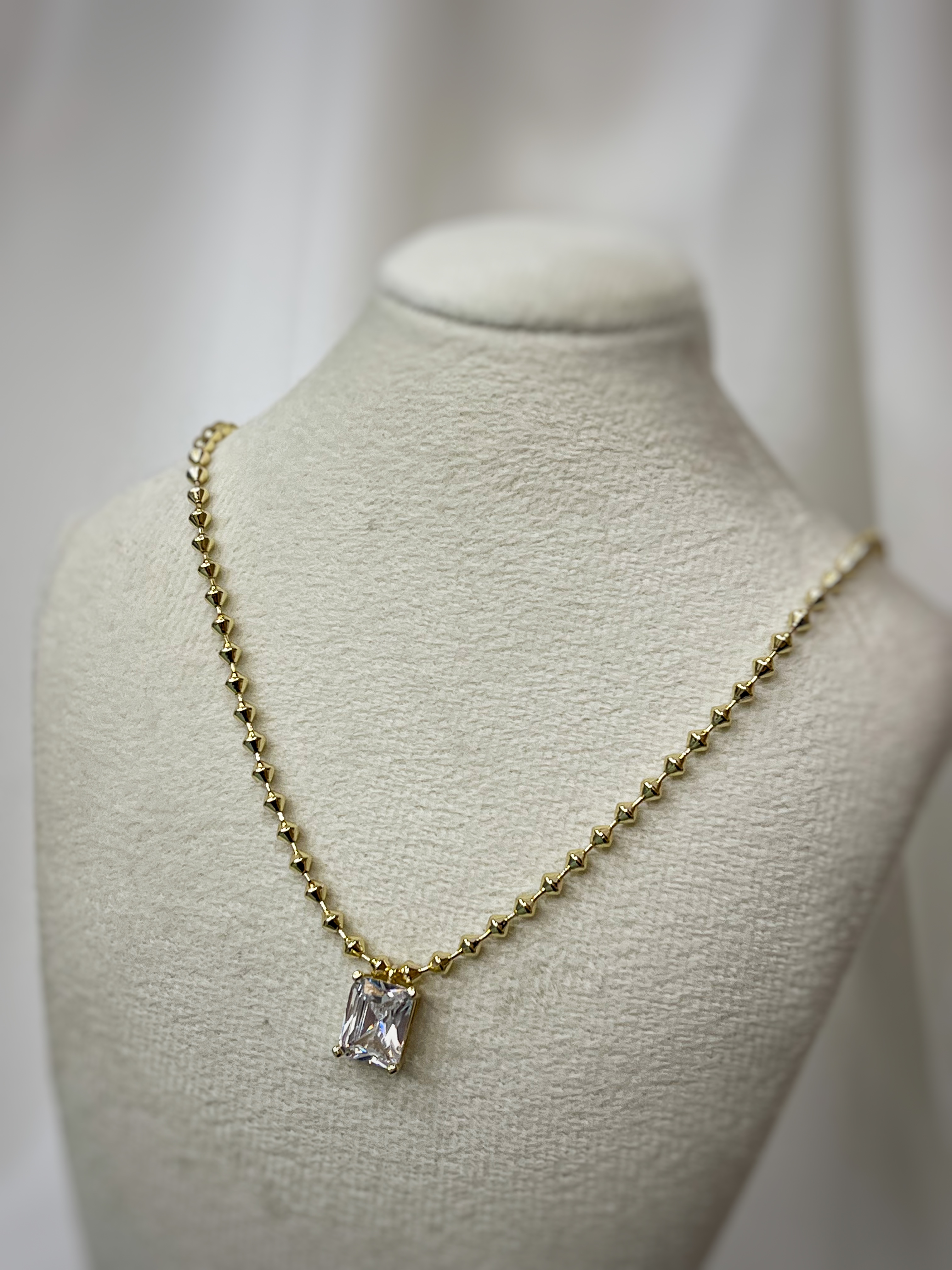 سنسال سوارفسكي