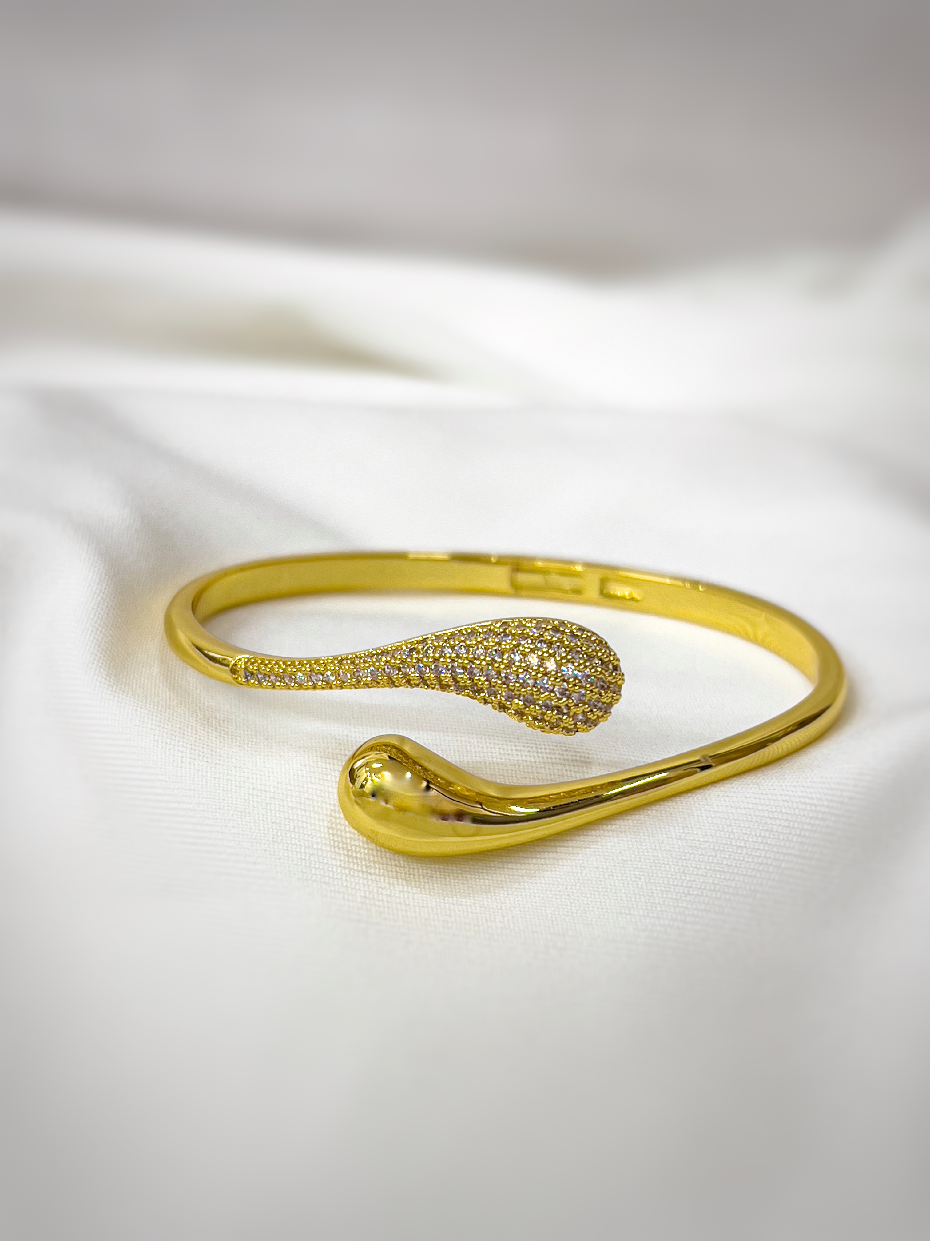 طقم بوتيجا مع زركون