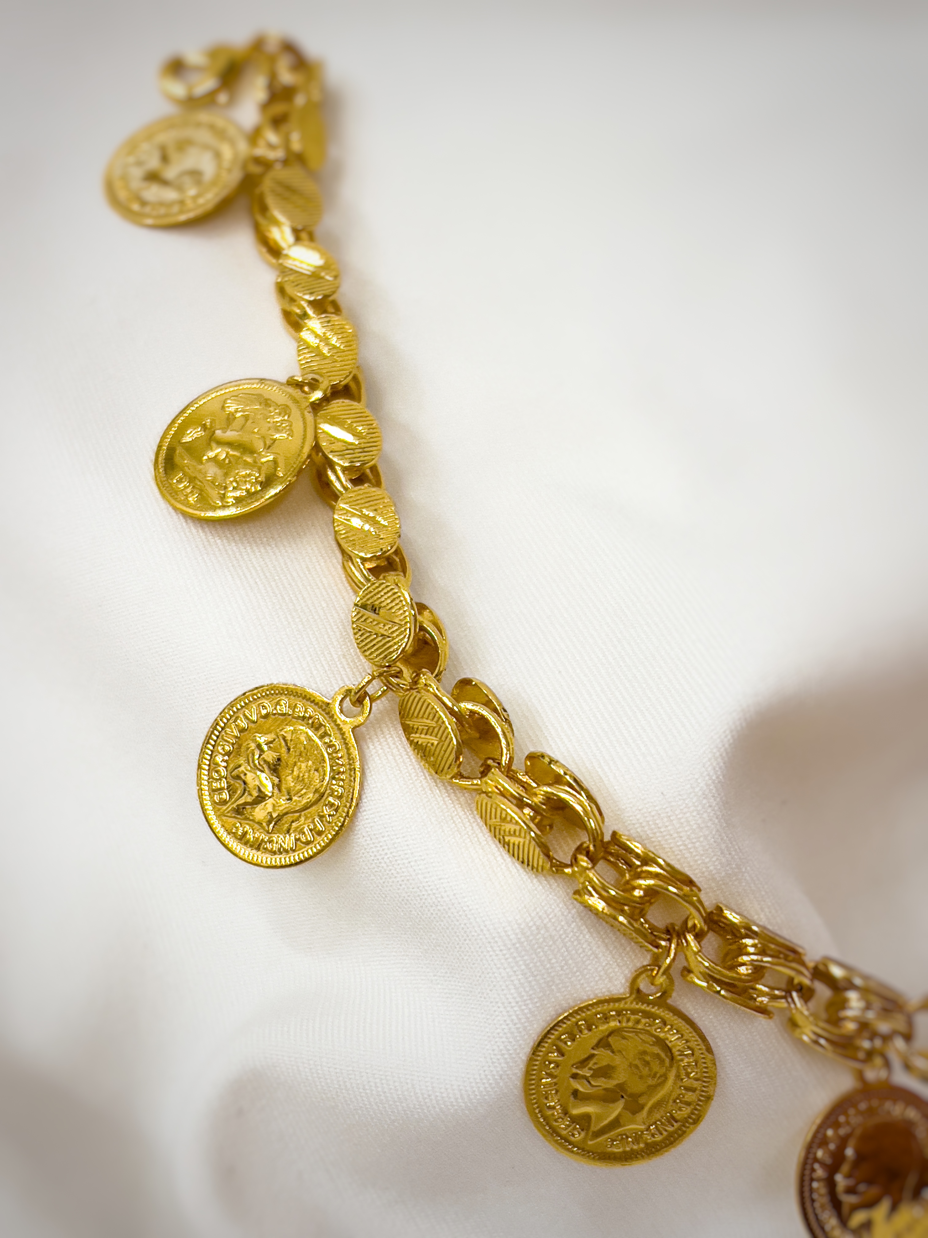 اسوارة ليرات حلبي