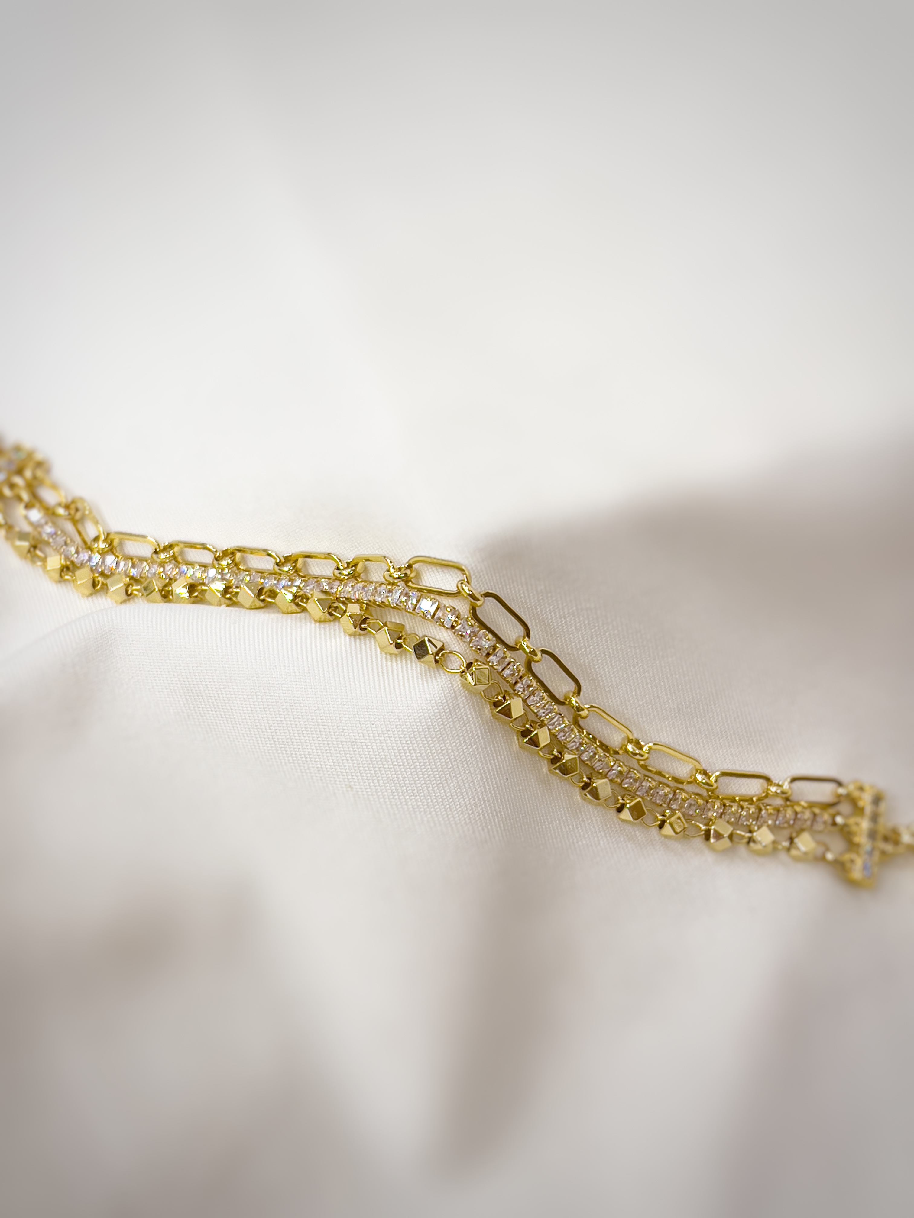 اسوارة 3 طبقات