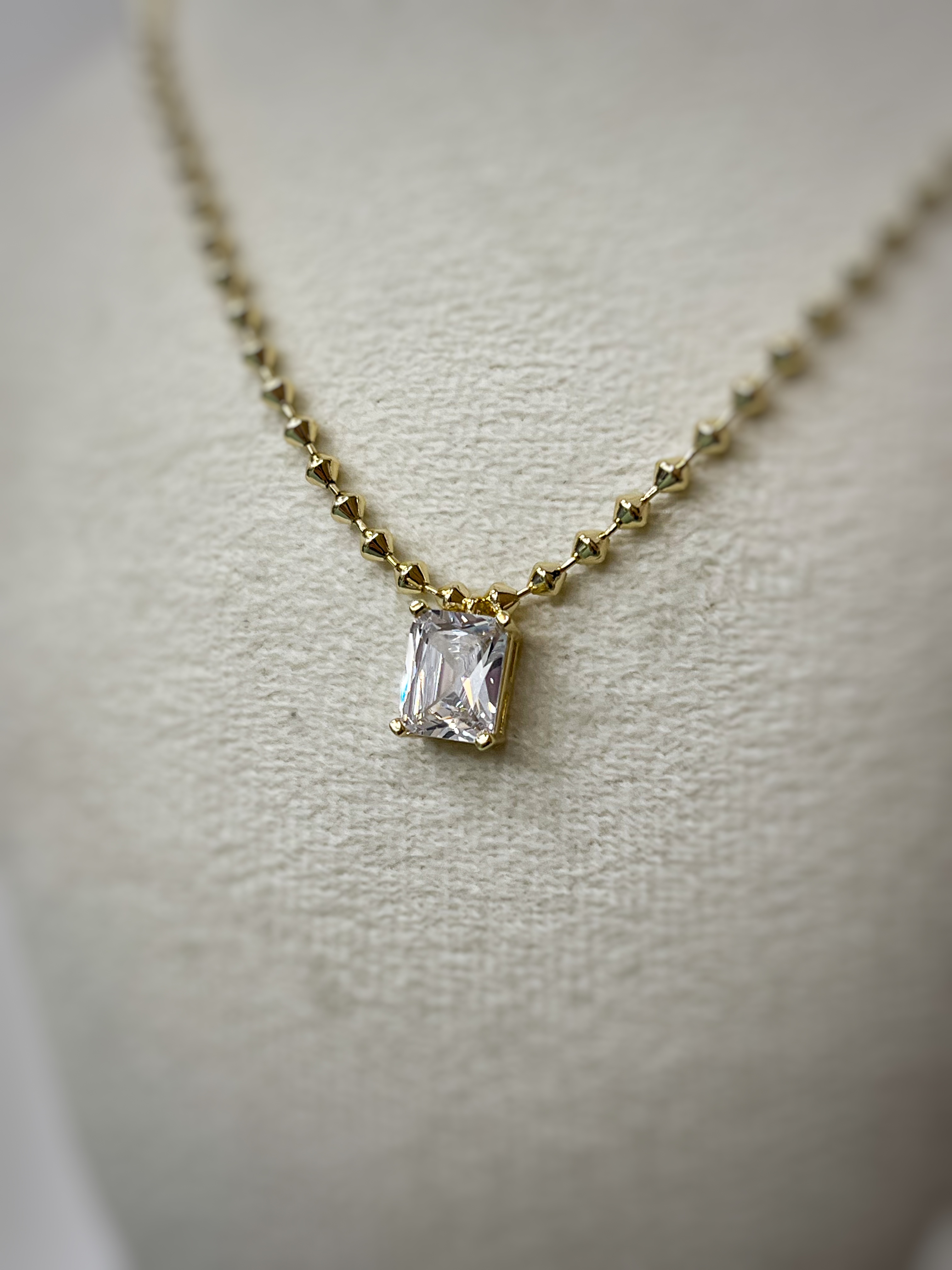 سنسال سوارفسكي