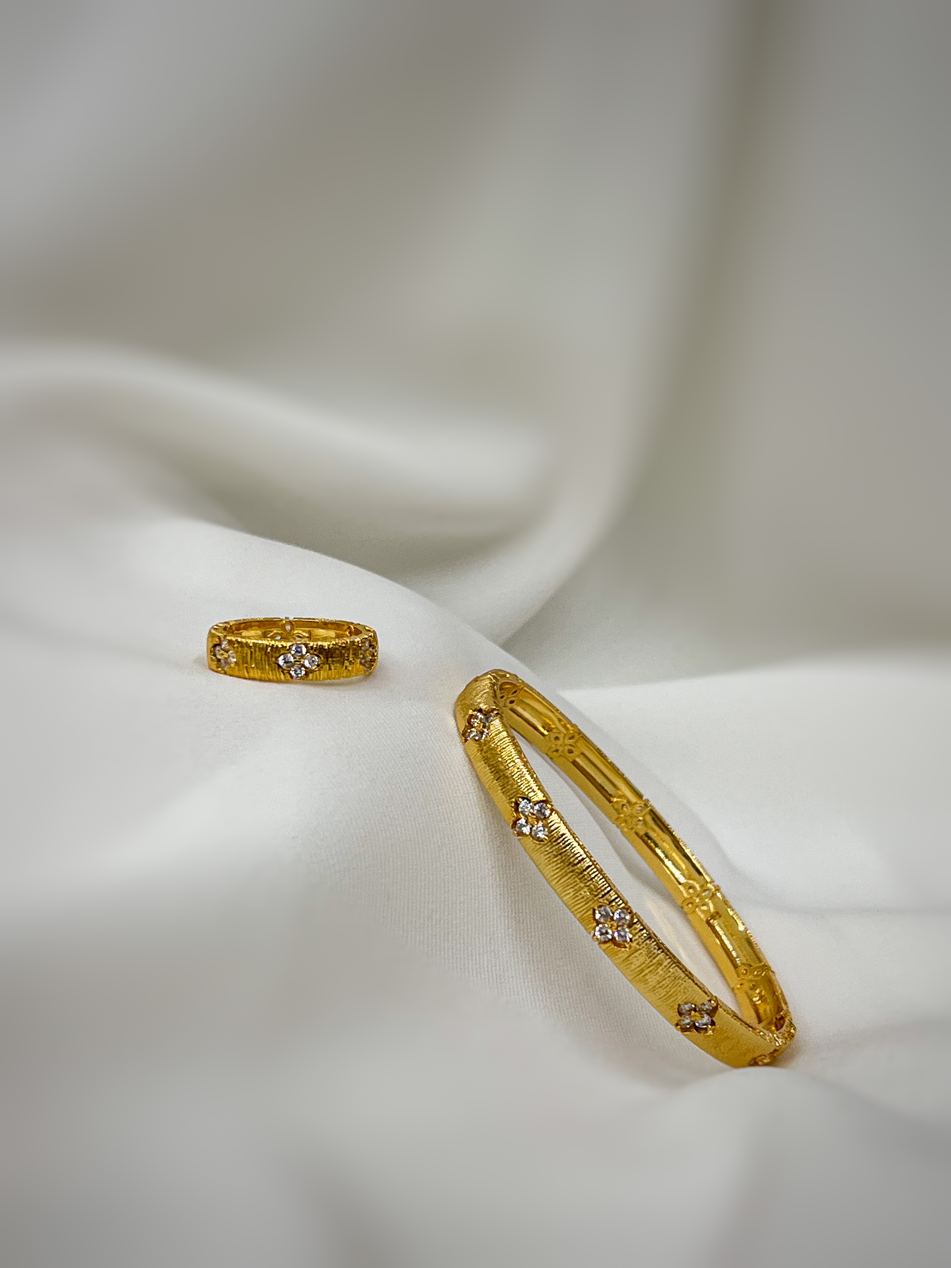  طقم روبيرتو كوين