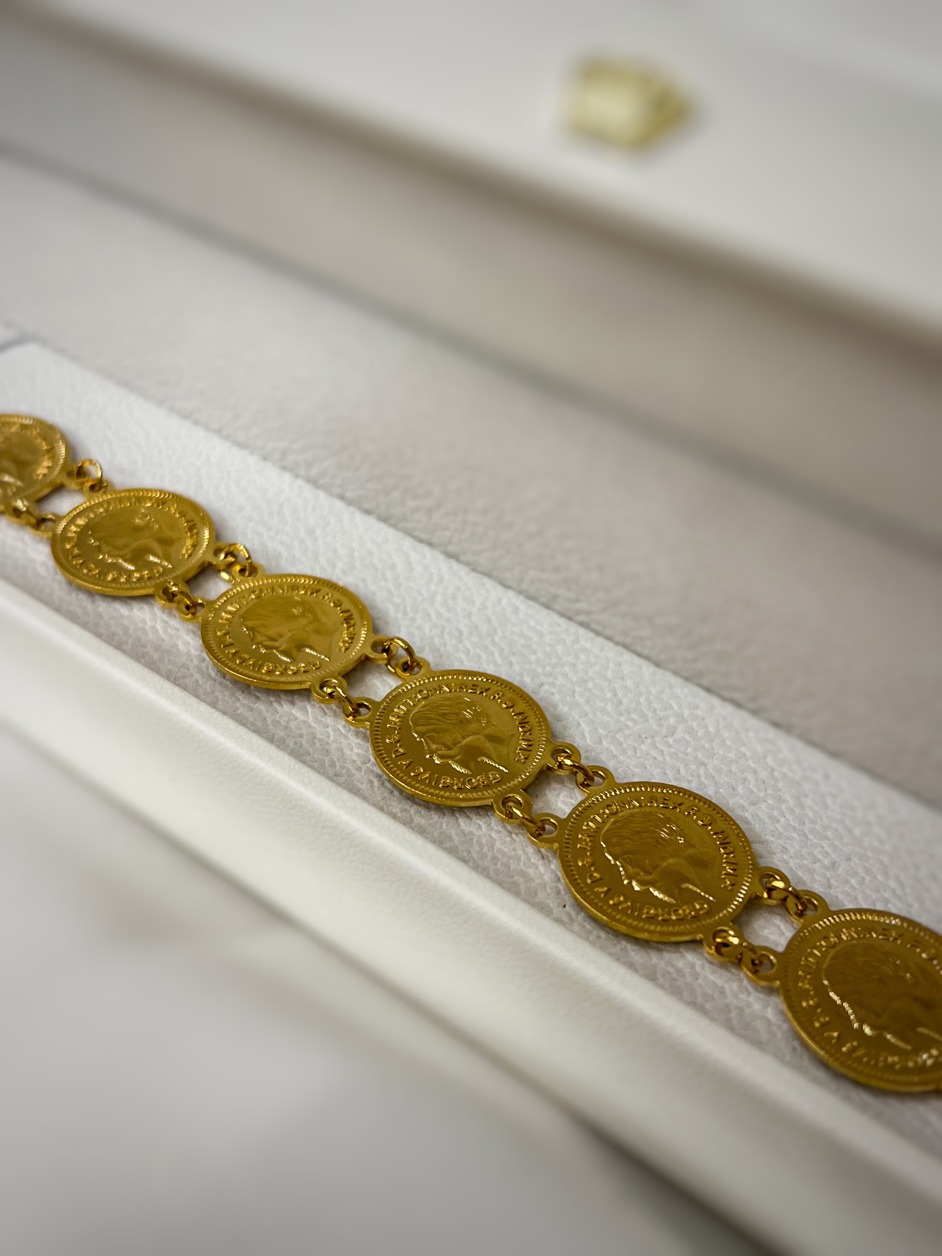 اسوارة ليرات