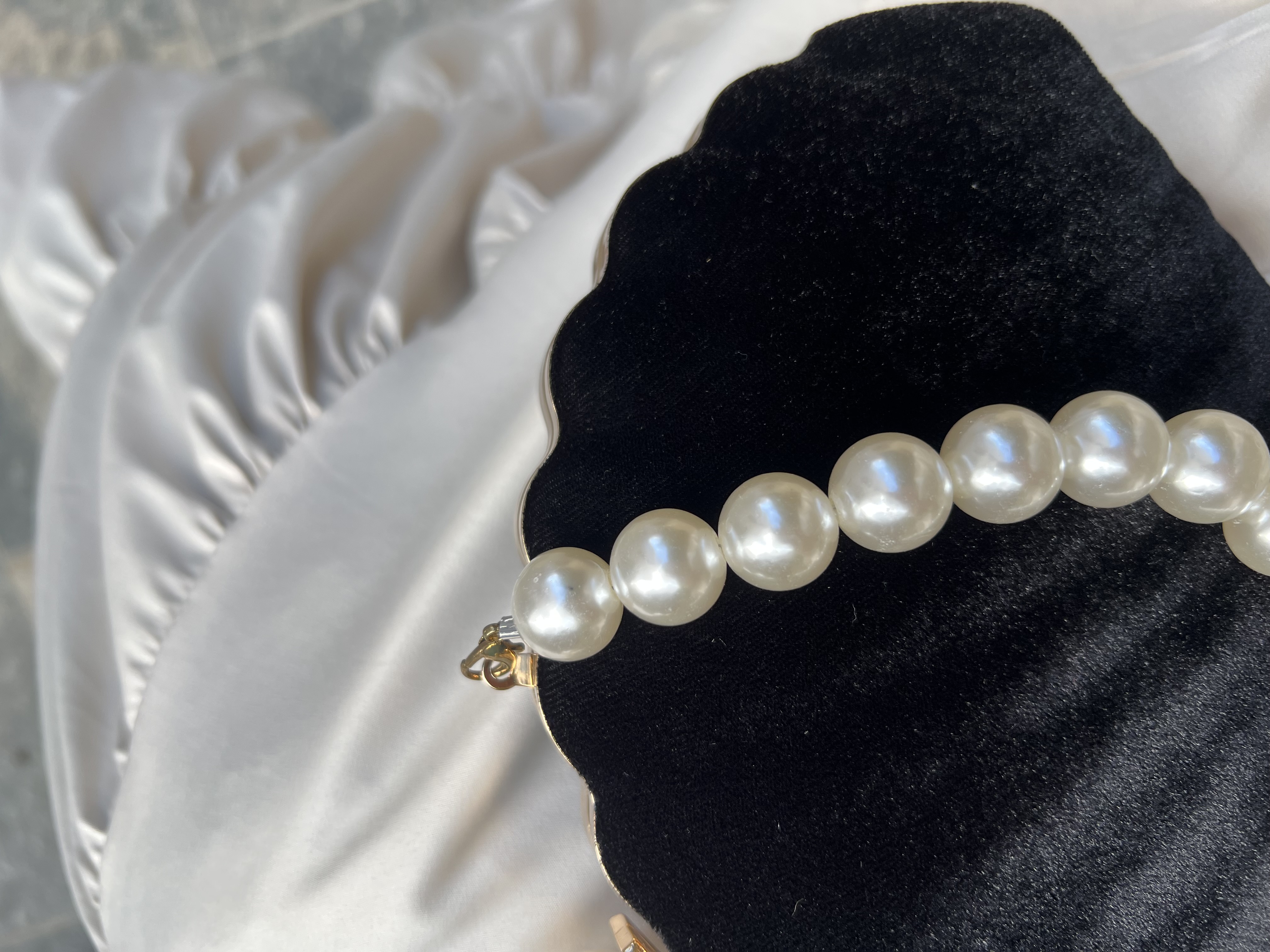 شنتة مناسبات اسود مخمل